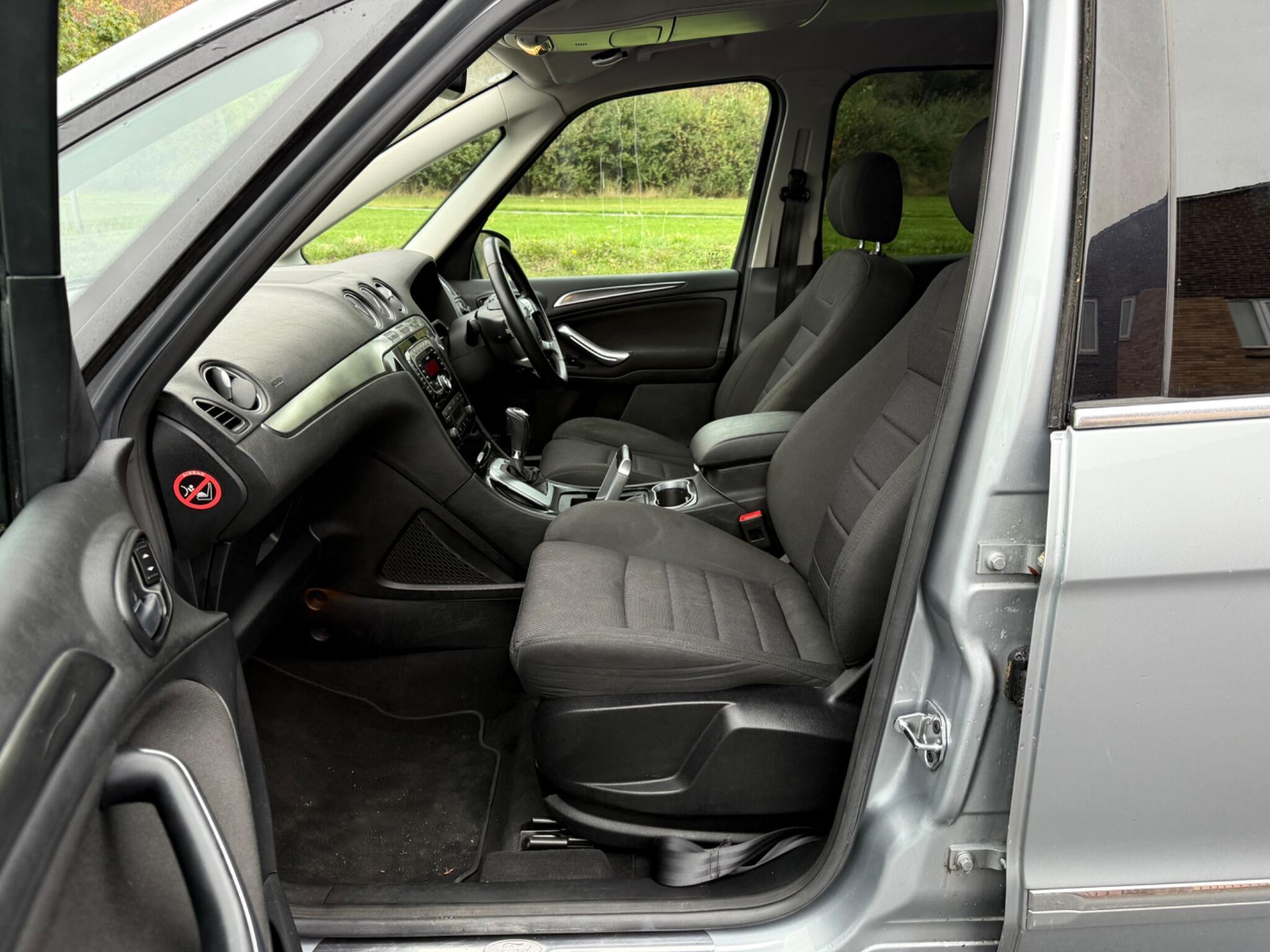 Ford Galaxy - Image 8