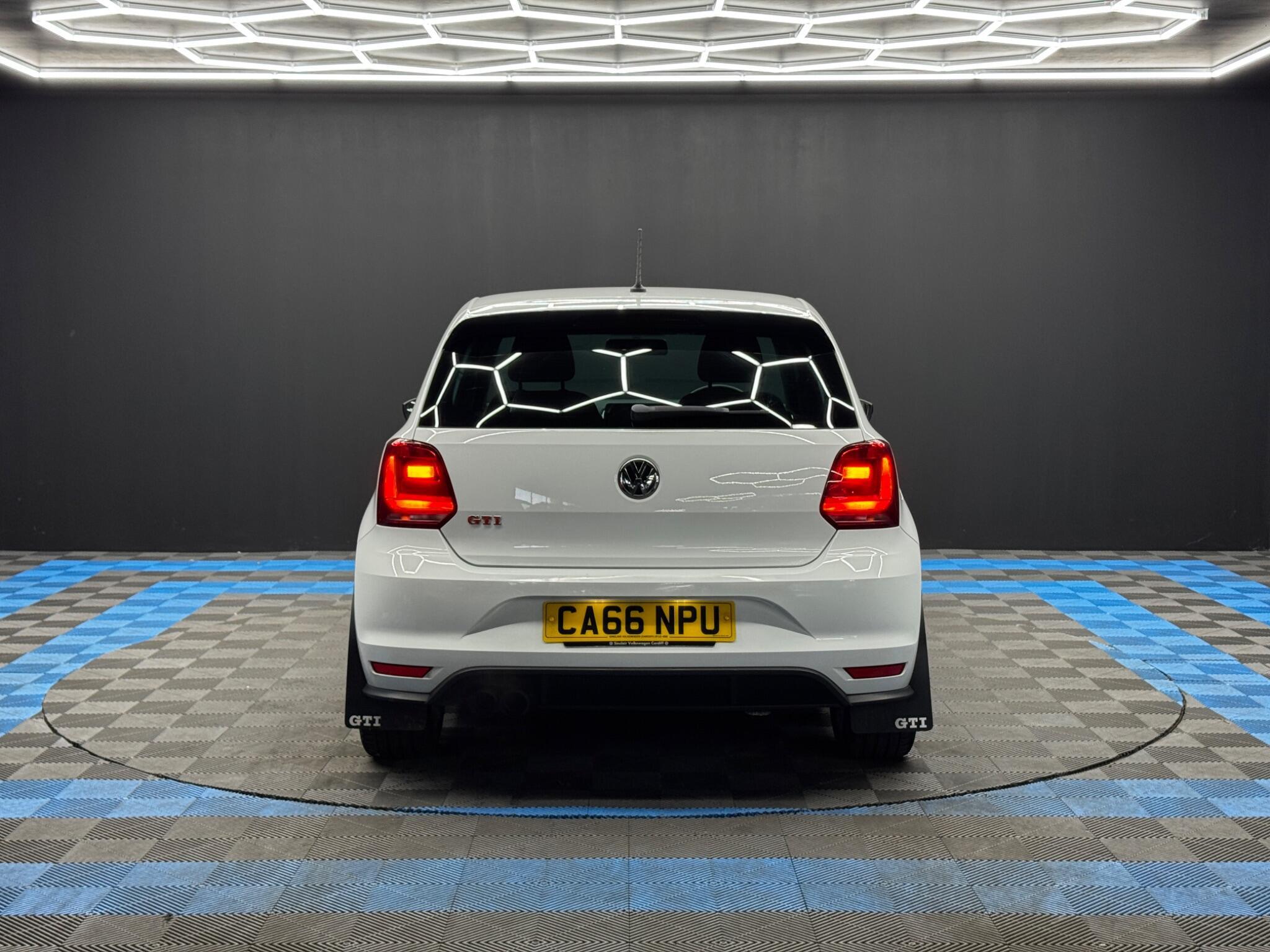 Volkswagen Polo - Image 6