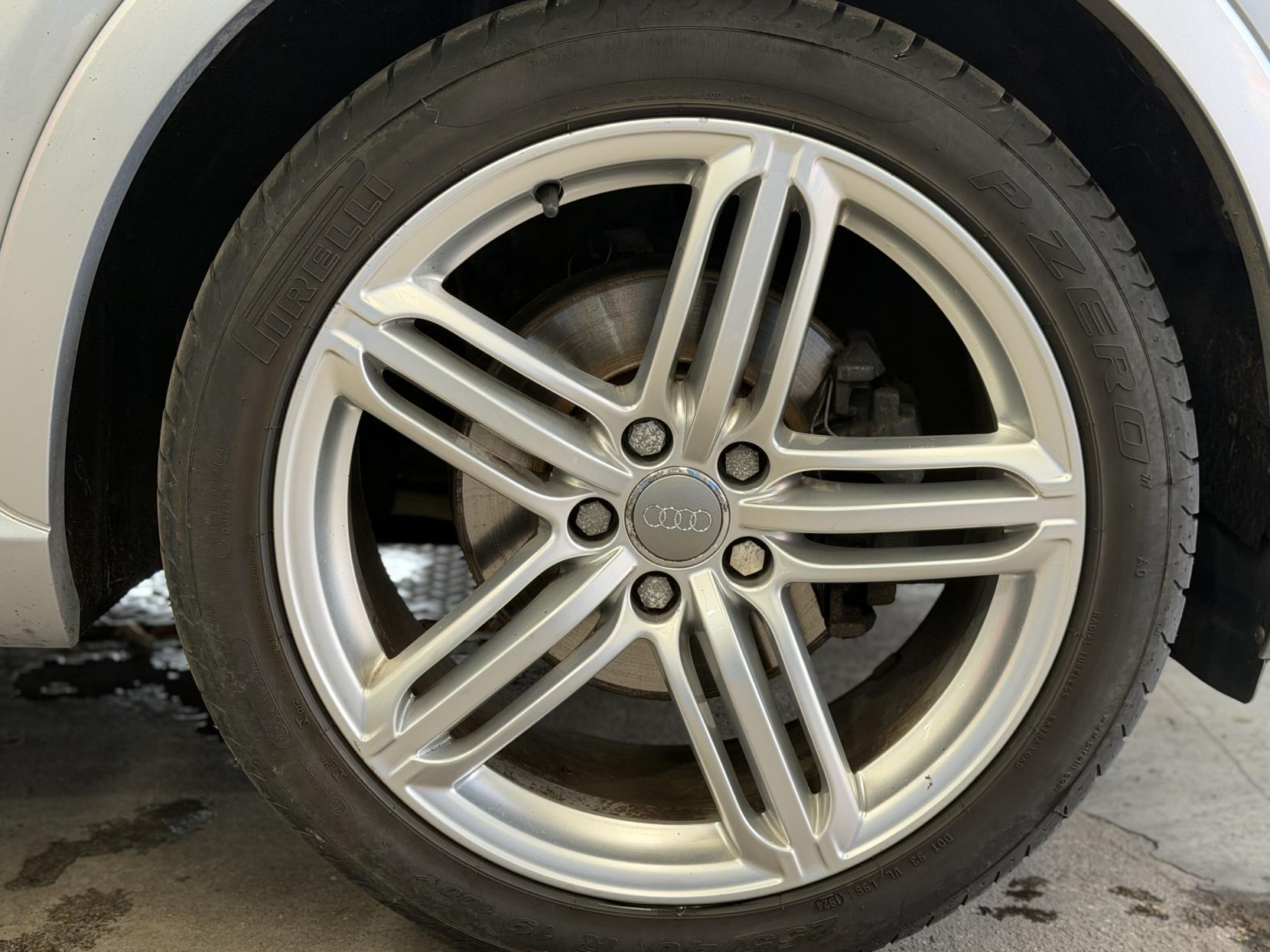 Audi Q3 - Image 18
