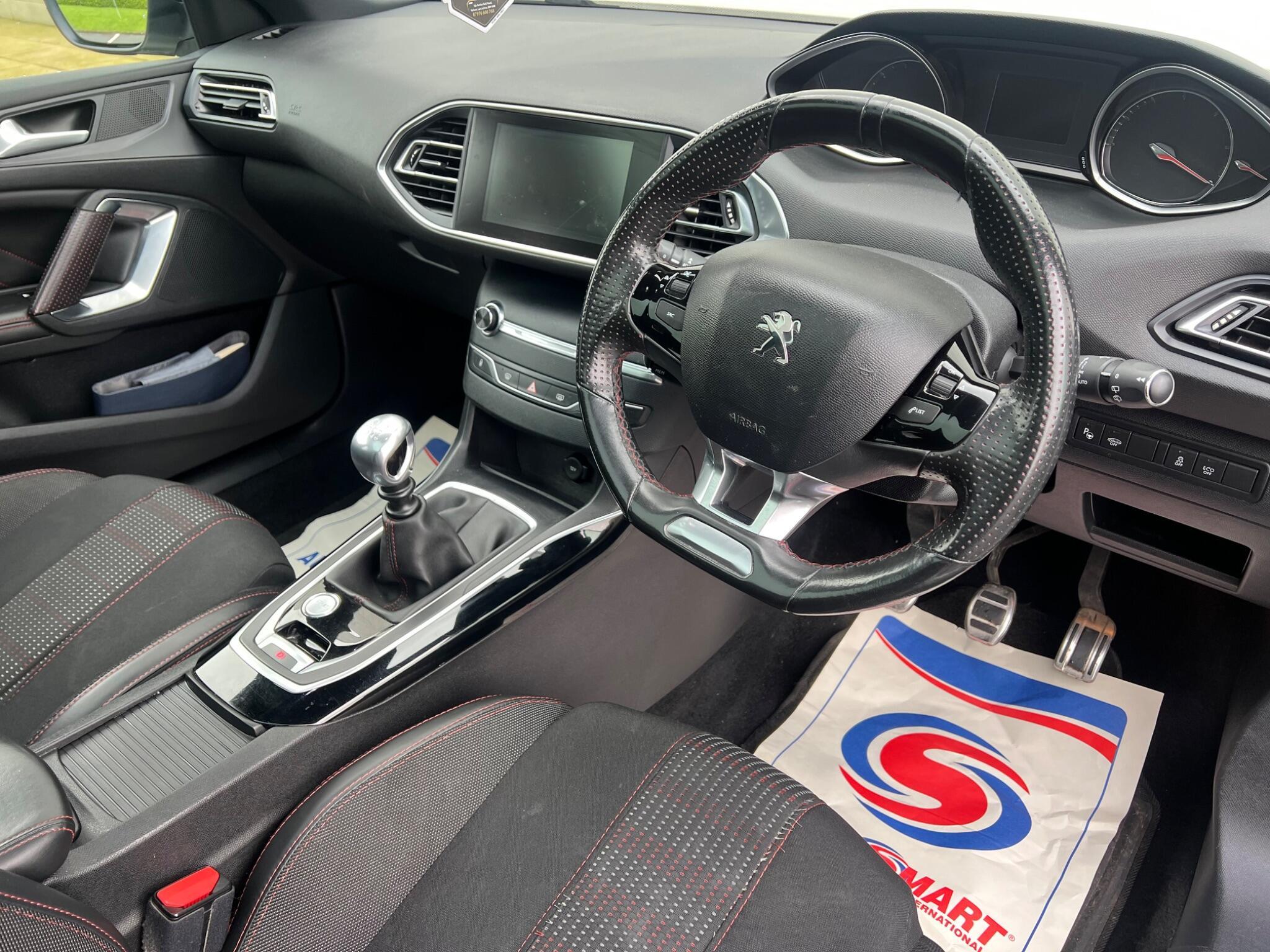 Peugeot 308 SW - Image 14