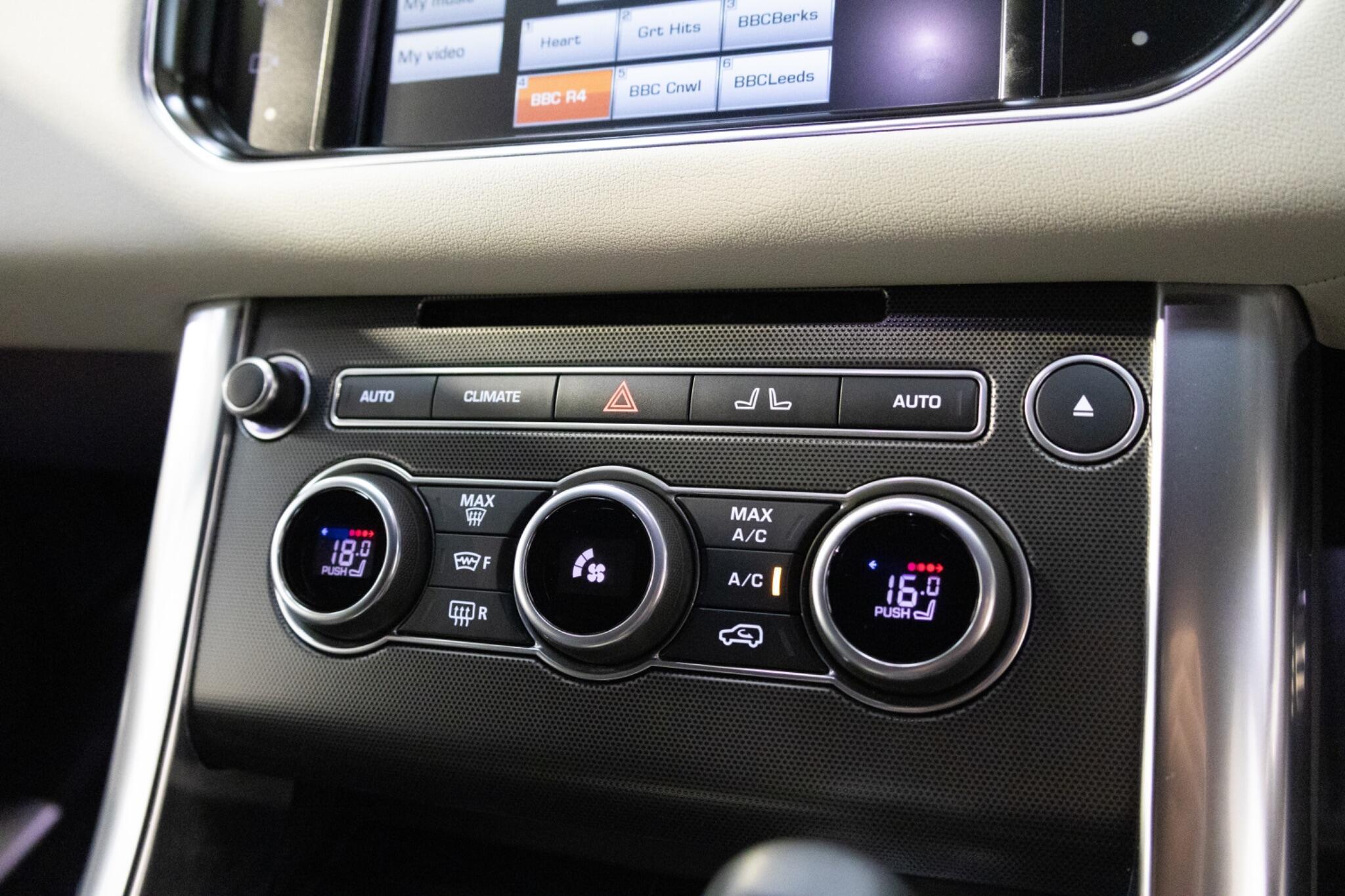 Land Rover RANGE ROVER SPORT - Image 29