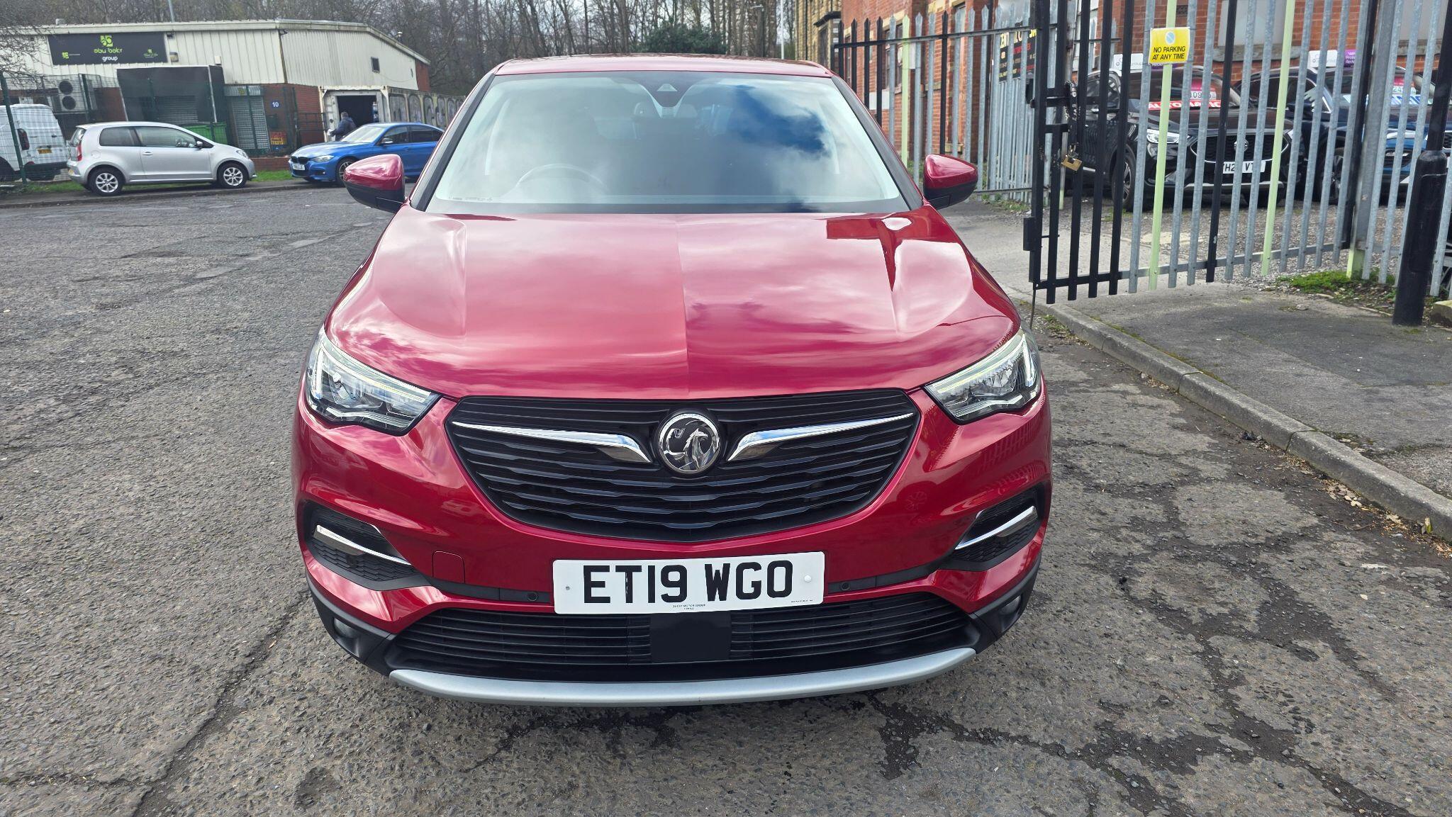 Vauxhall Grandland X - Image 2