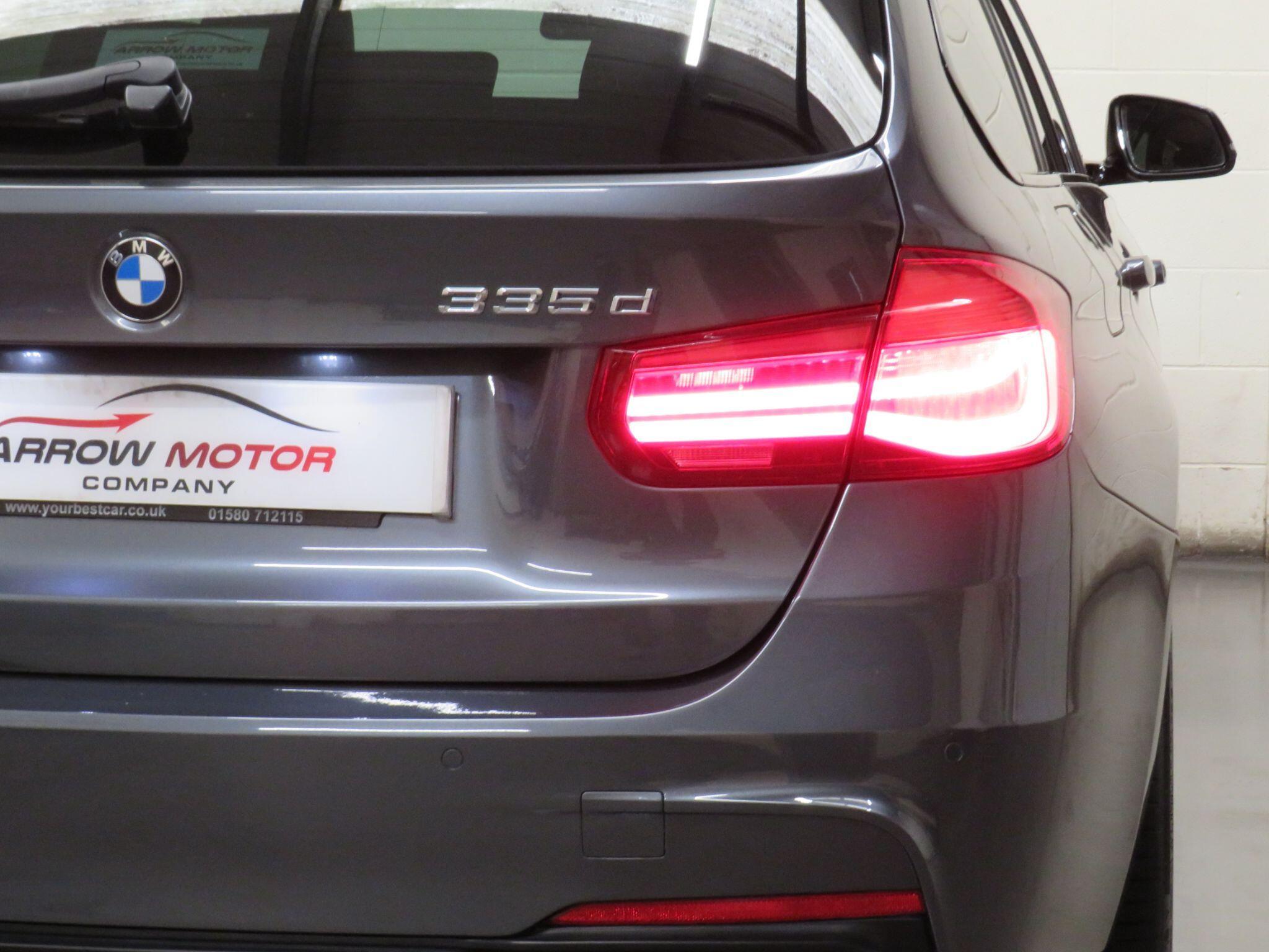 BMW 3 Series - Image 12
