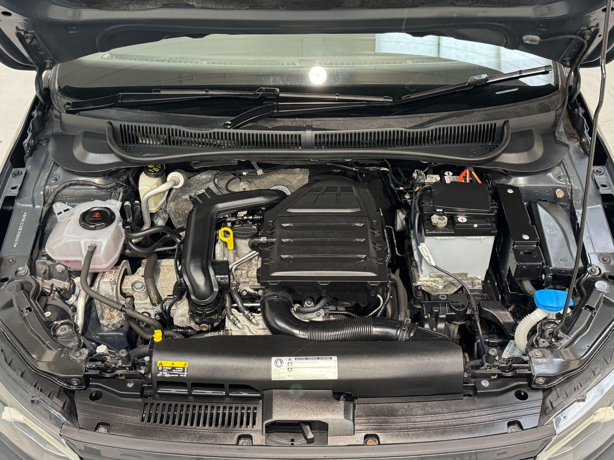 Volkswagen Polo - Image 27