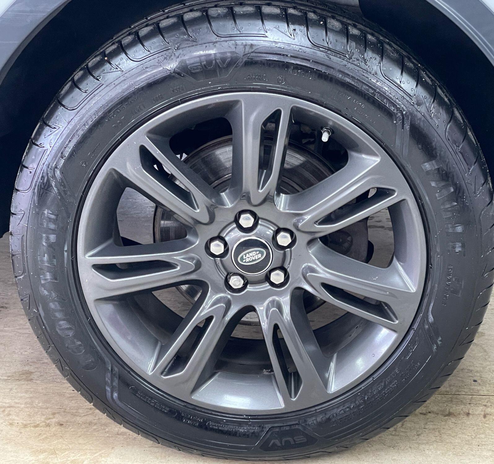 Land Rover Range Rover Evoque - Image 14