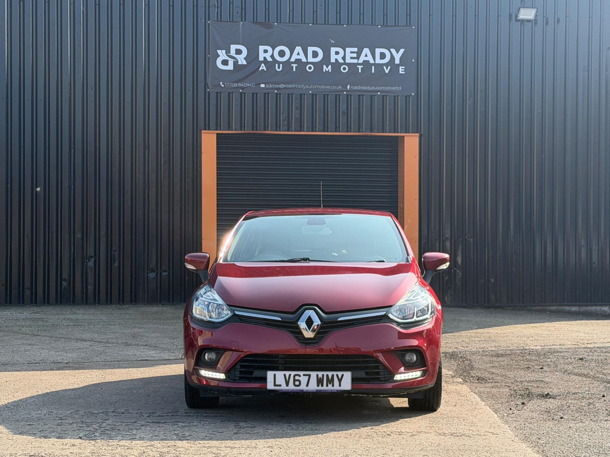 Renault Clio - Image 2