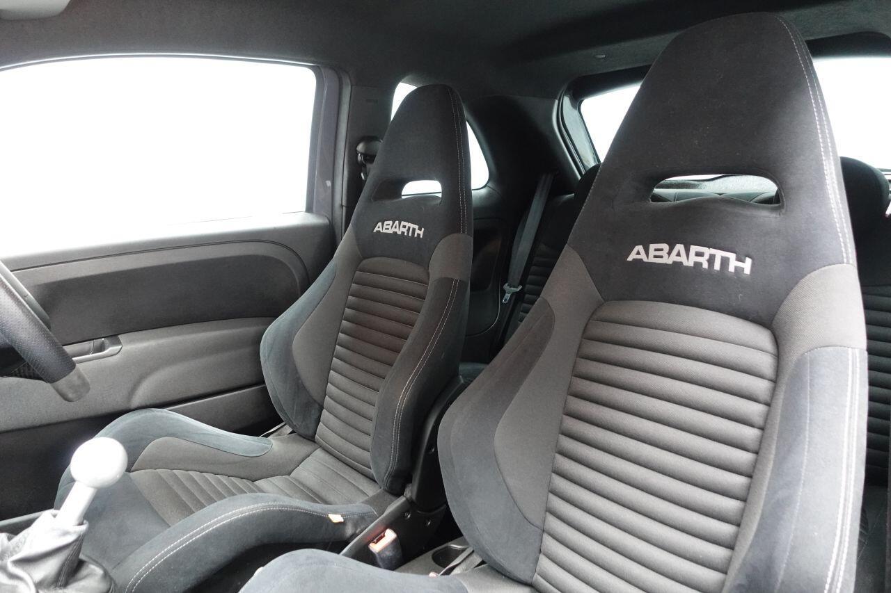 Abarth 595 - Image 25