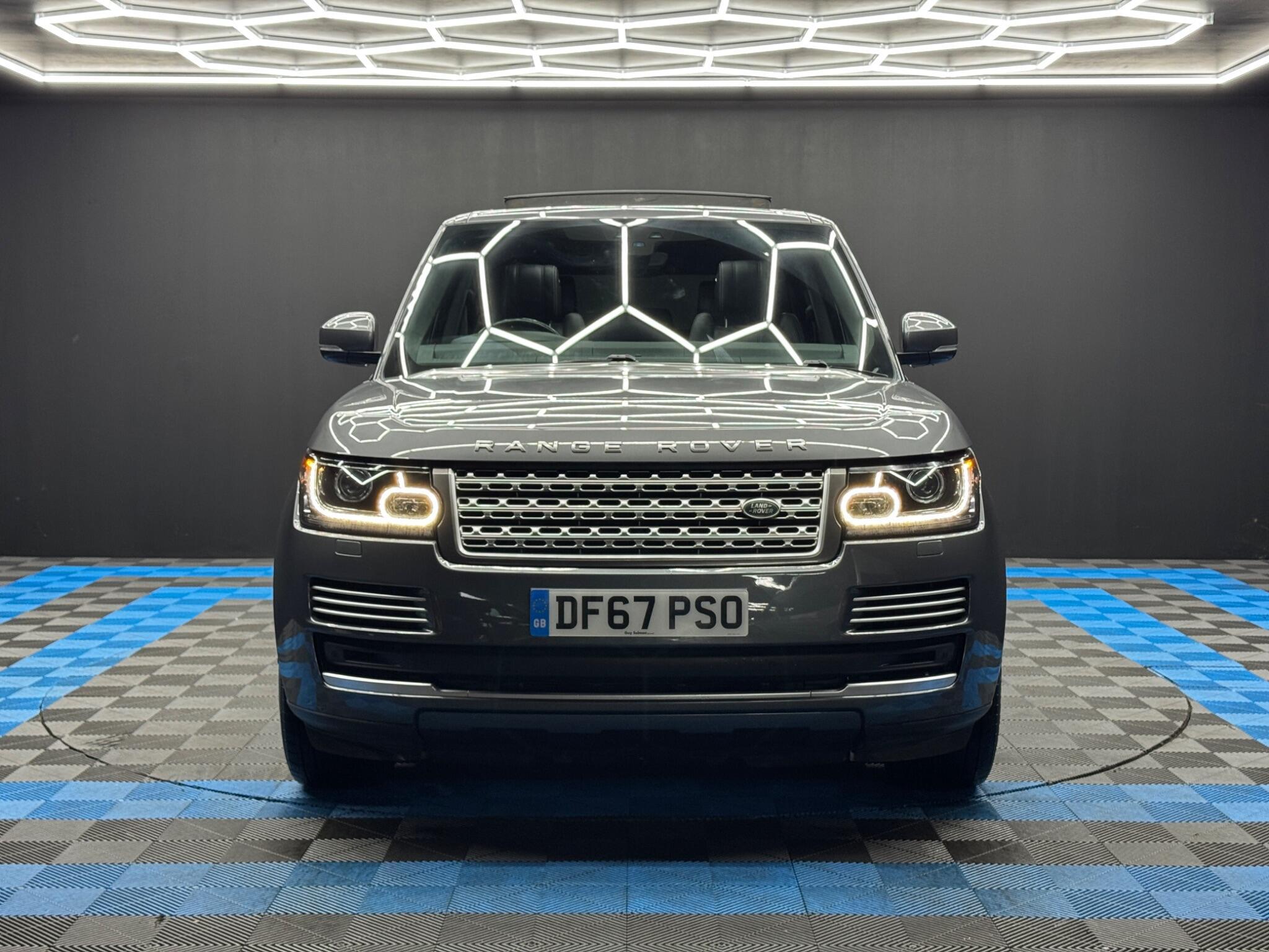 Land Rover Range Rover - Image 2
