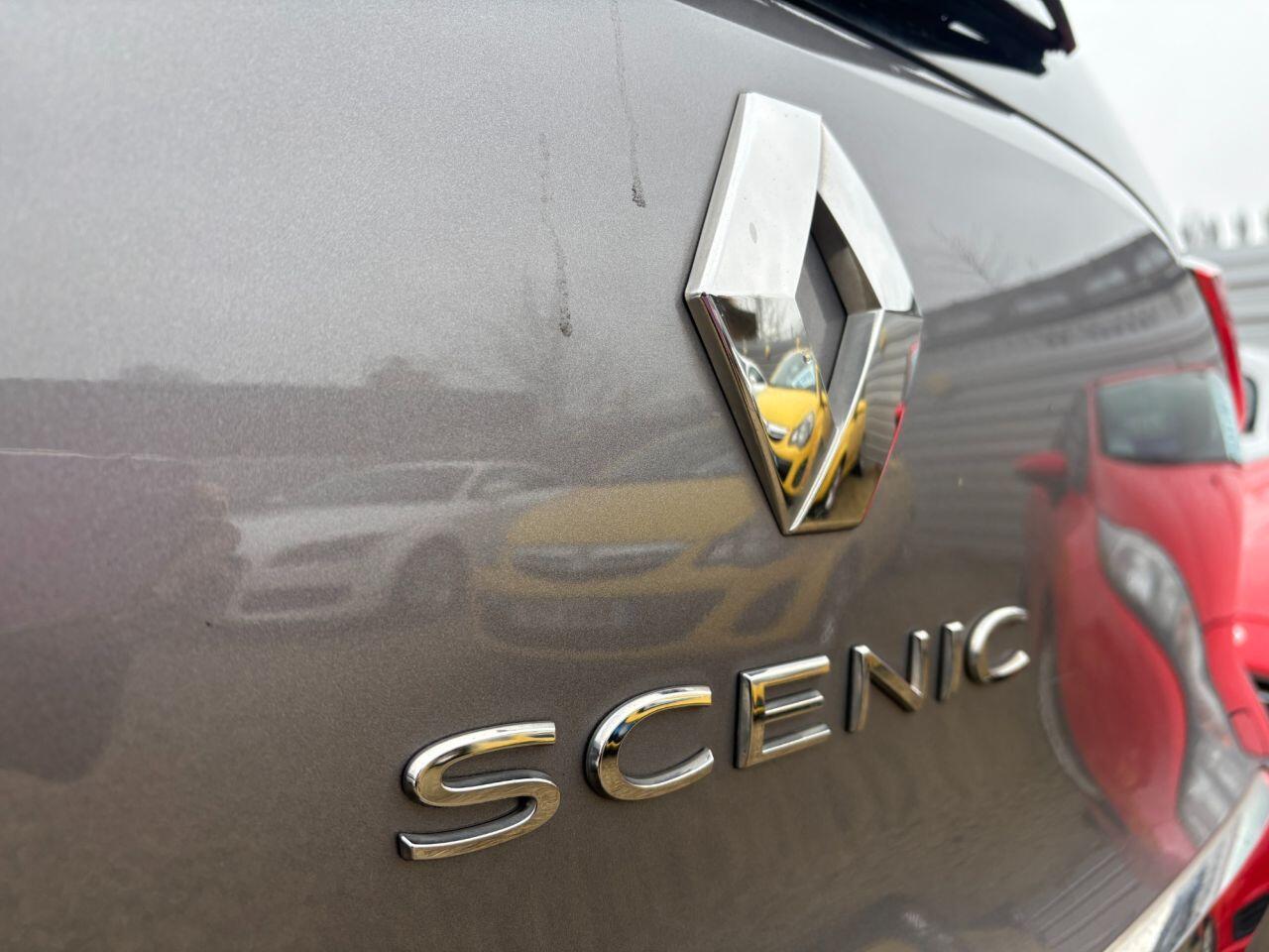 Renault Grand Scenic - Image 7