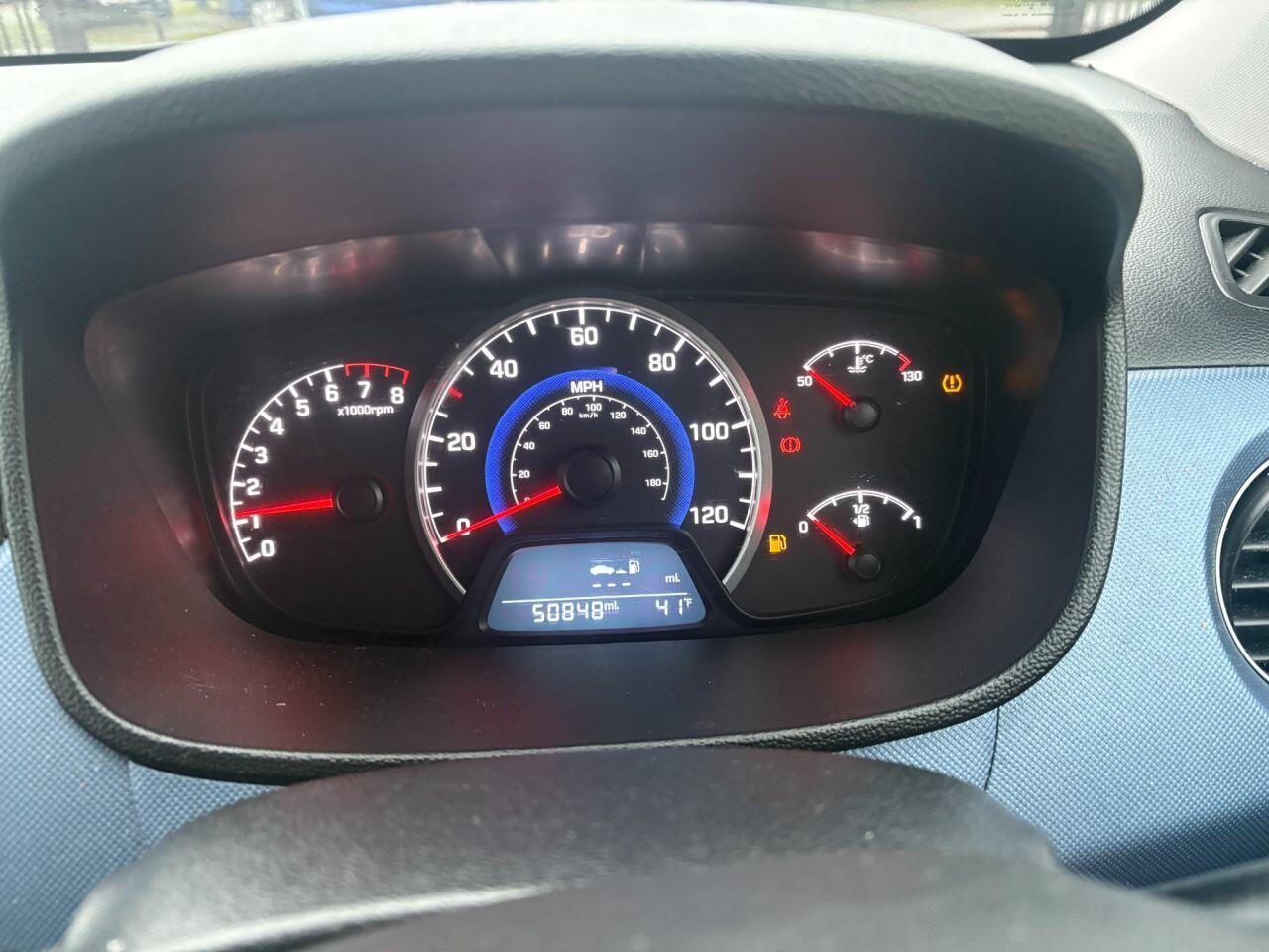 Hyundai i10 - Image 15