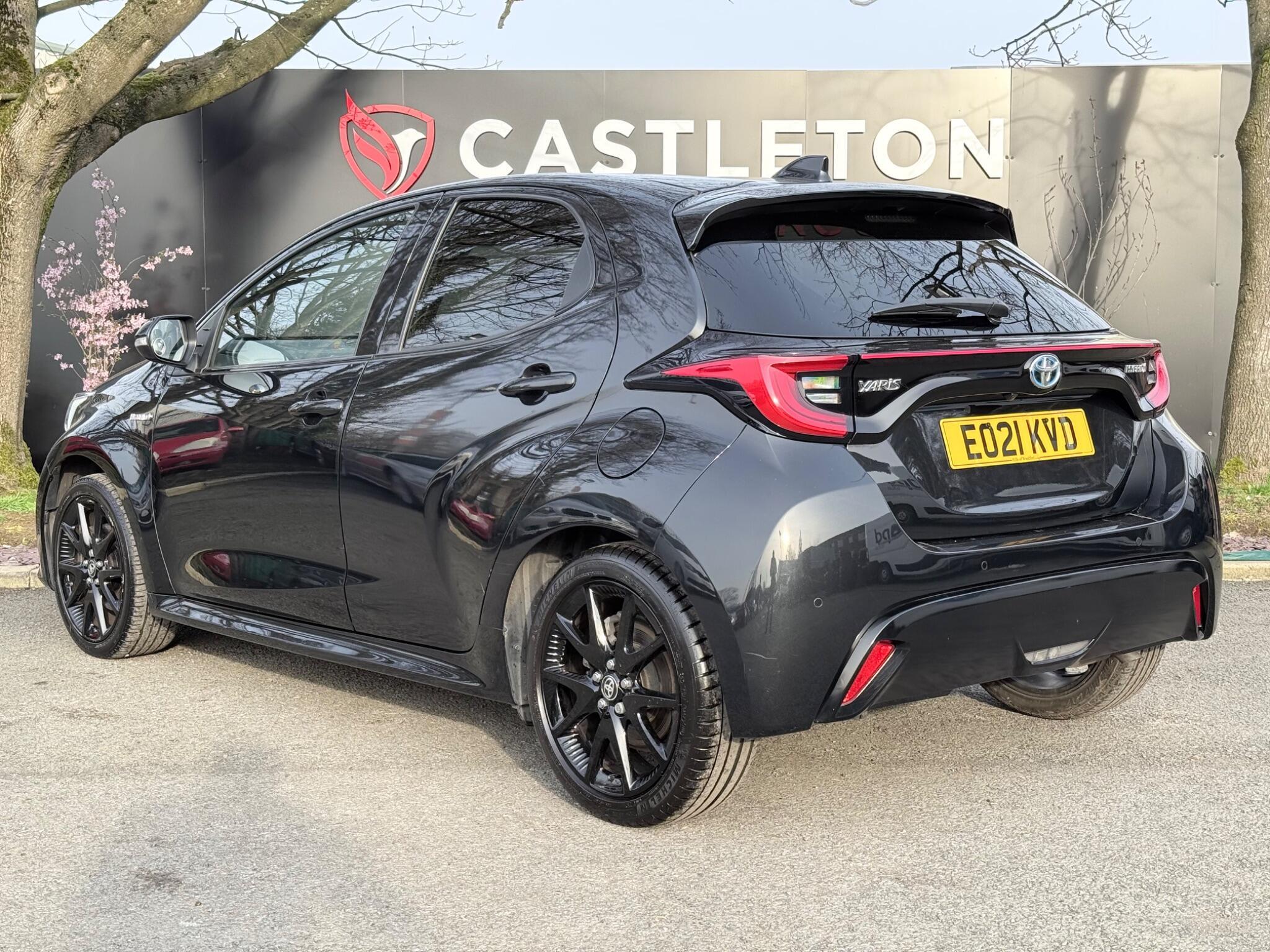 Toyota Yaris - Image 5