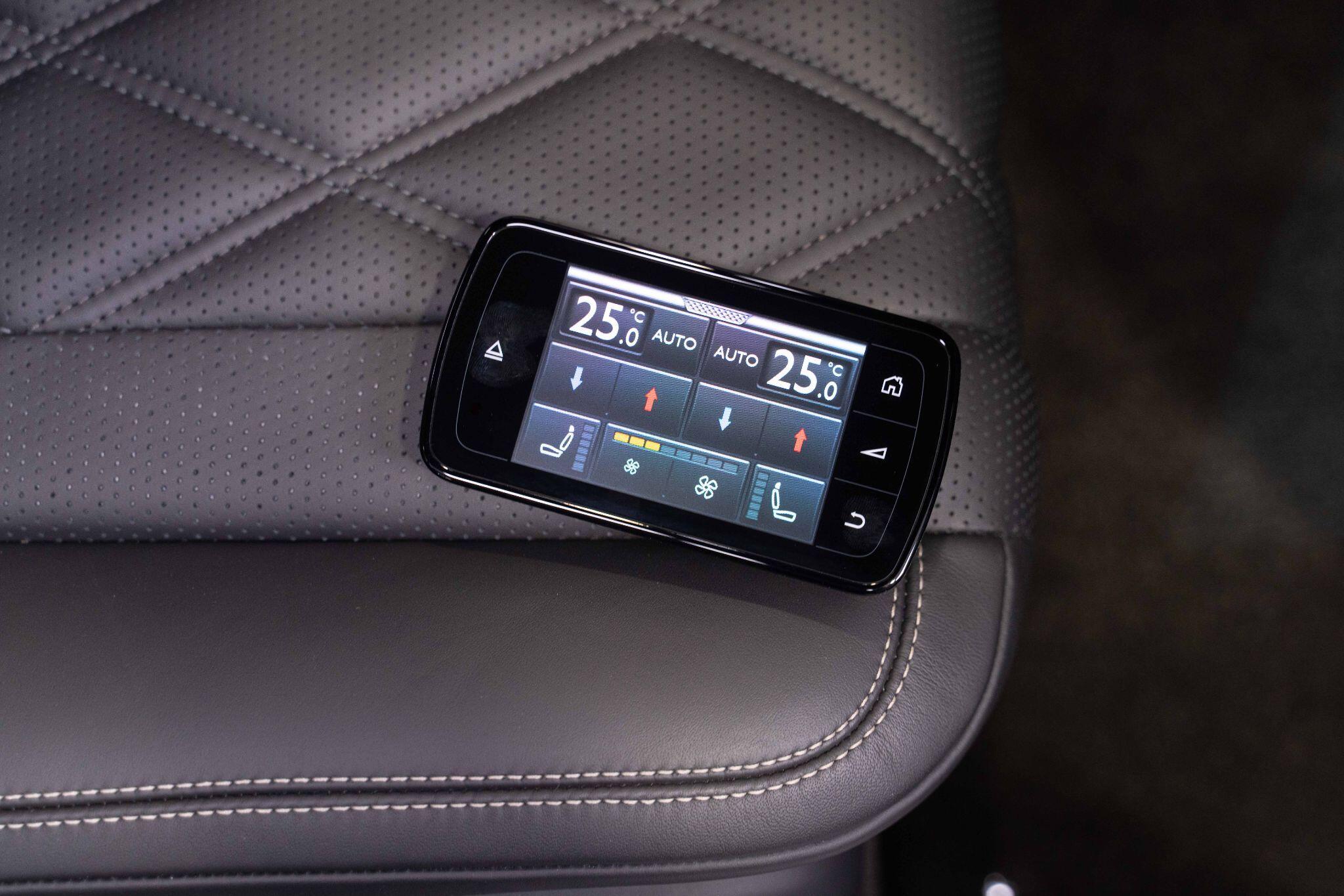 Bentley Flying Spur - Image 30