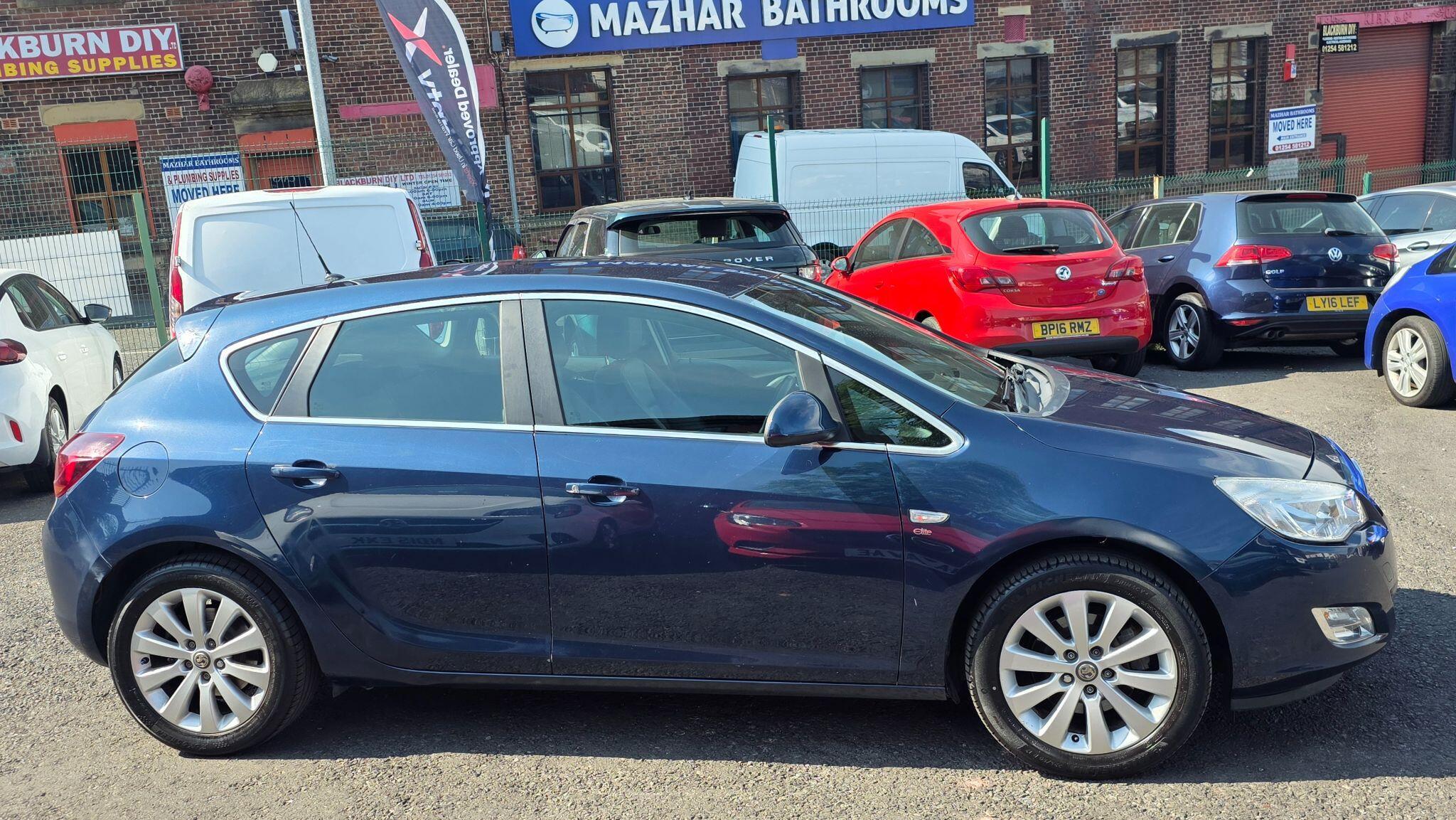 Vauxhall Astra - Image 8