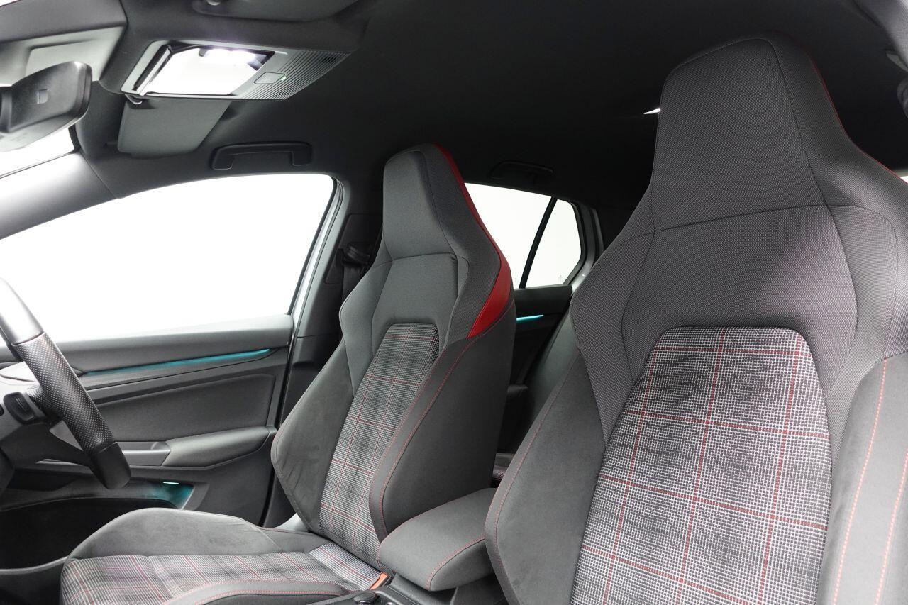 Volkswagen Golf - Image 44