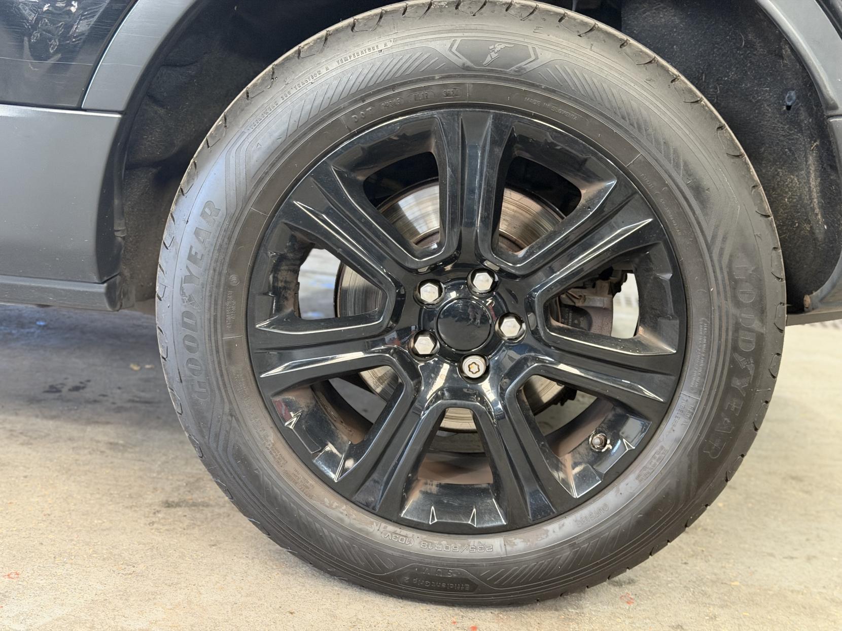 Land Rover Range Rover Evoque - Image 18