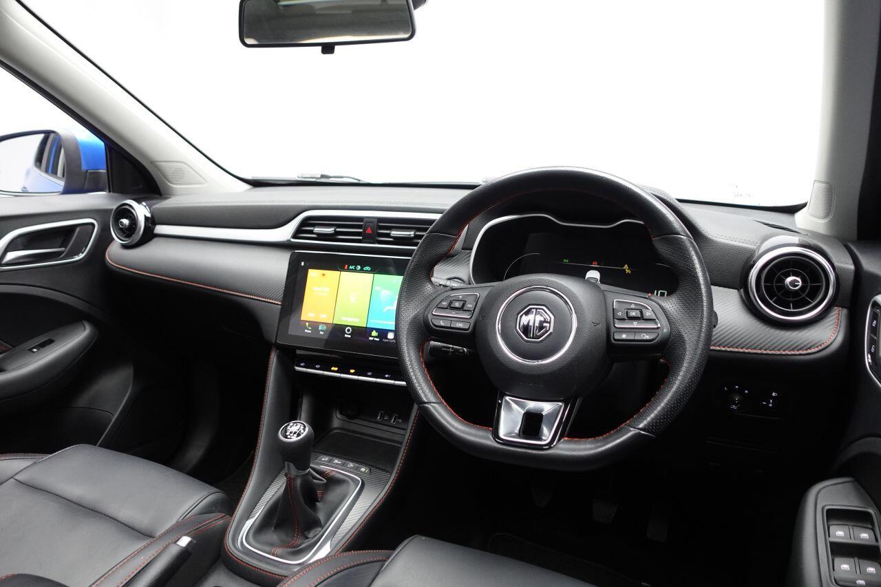 MG MG ZS - Image 15