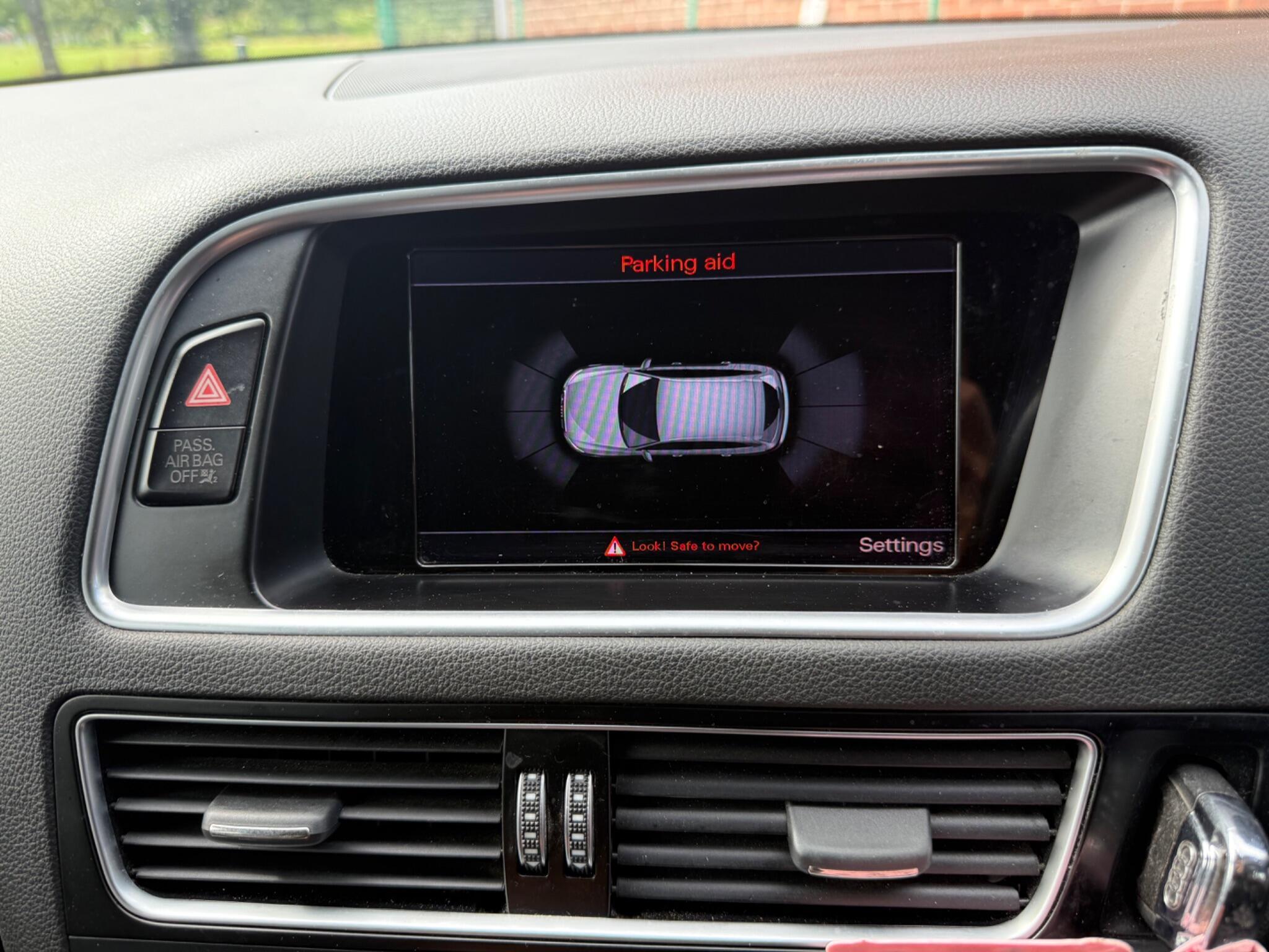 Audi Q5 - Image 14