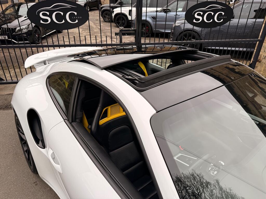 Porsche 911 - Image 44