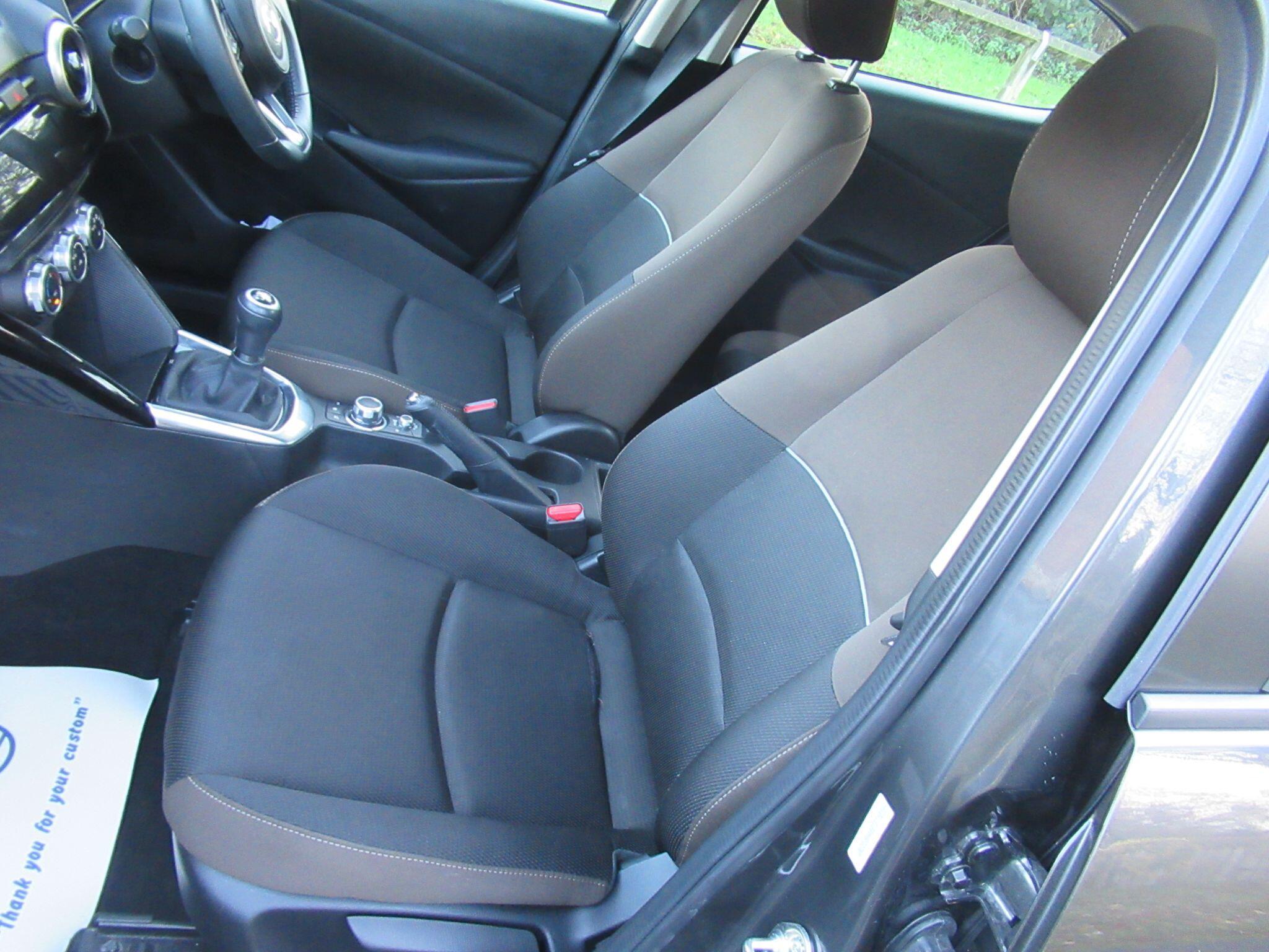 Mazda MAZDA2 - Image 16