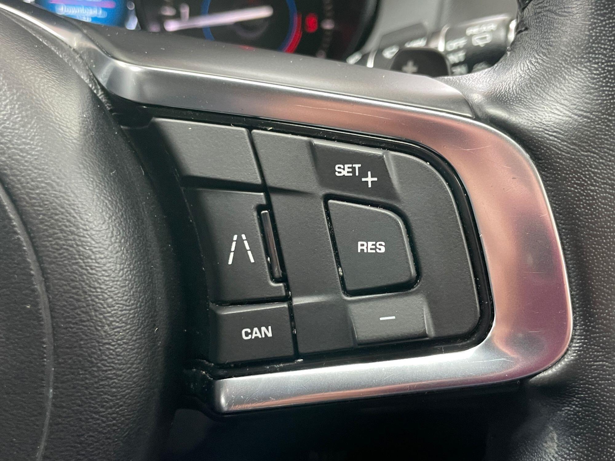 Jaguar F-Pace - Image 36