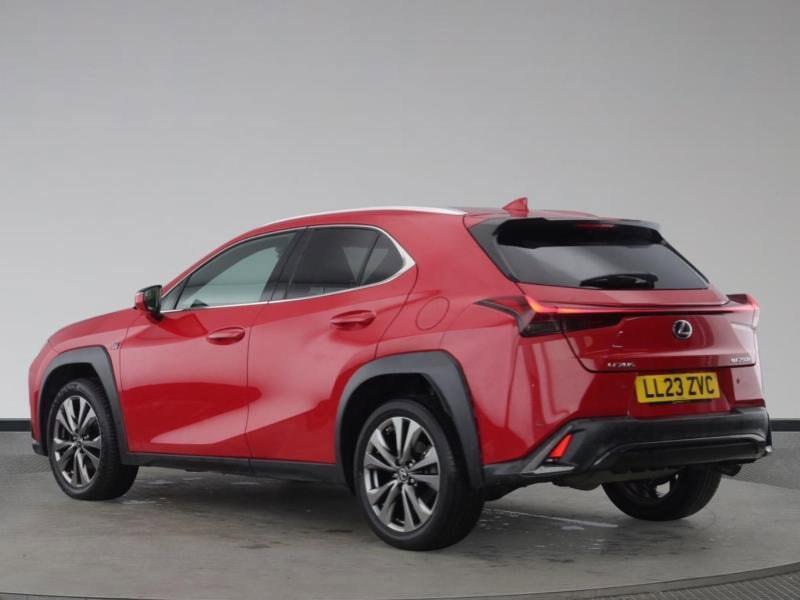 Lexus UX - Image 4
