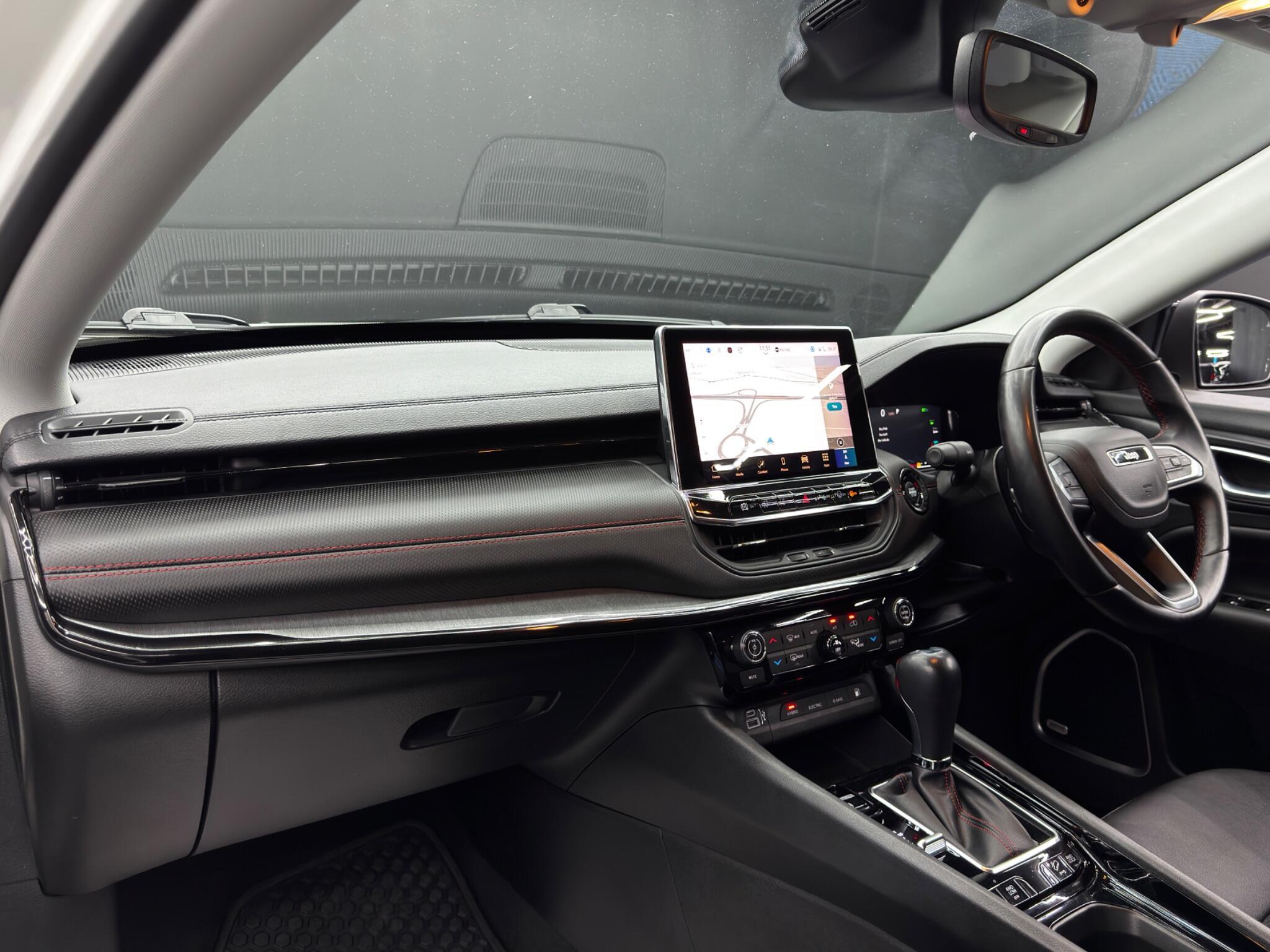 Jeep Compass - Image 11