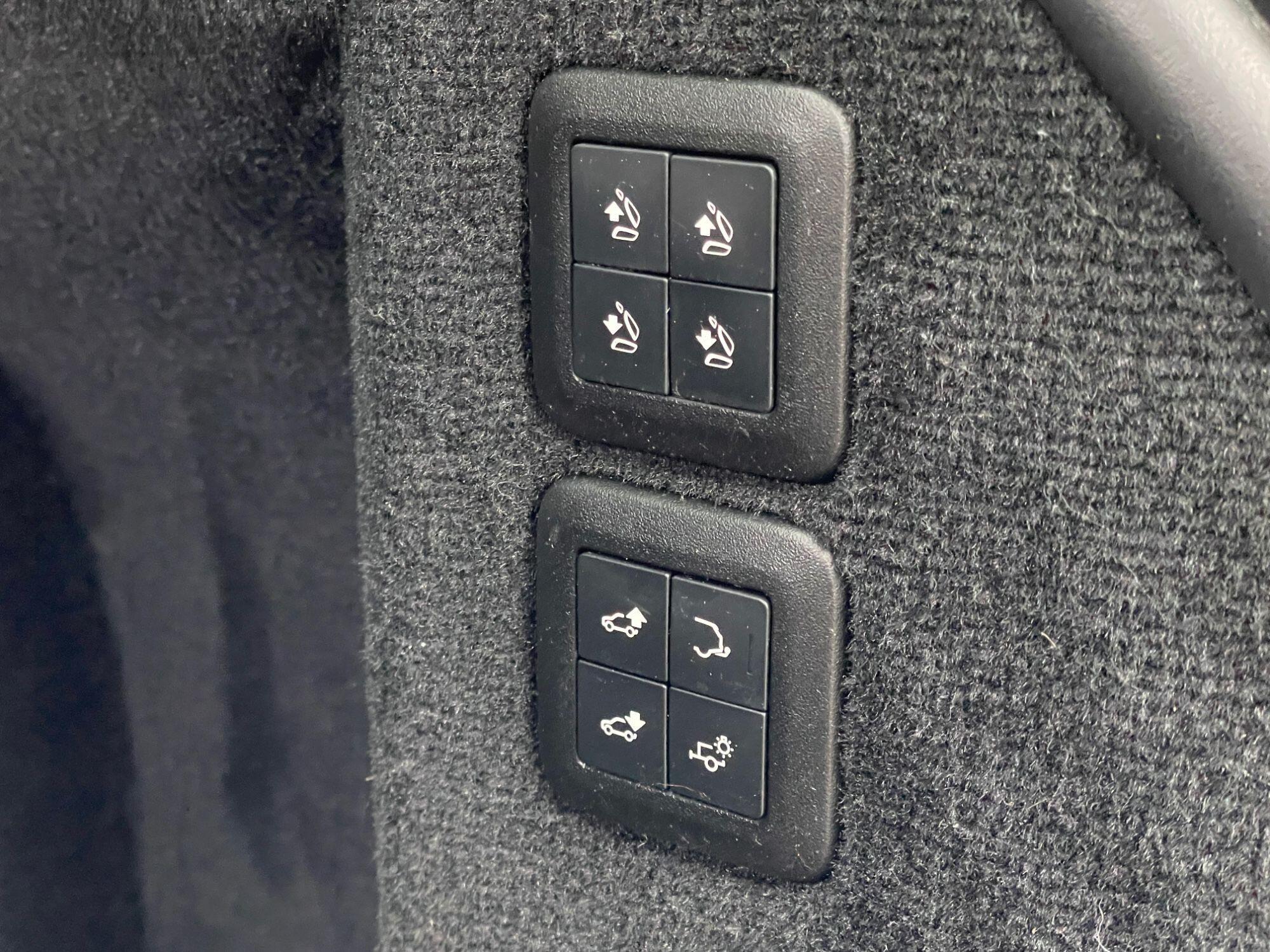 Land Rover RANGE ROVER SPORT - Image 25