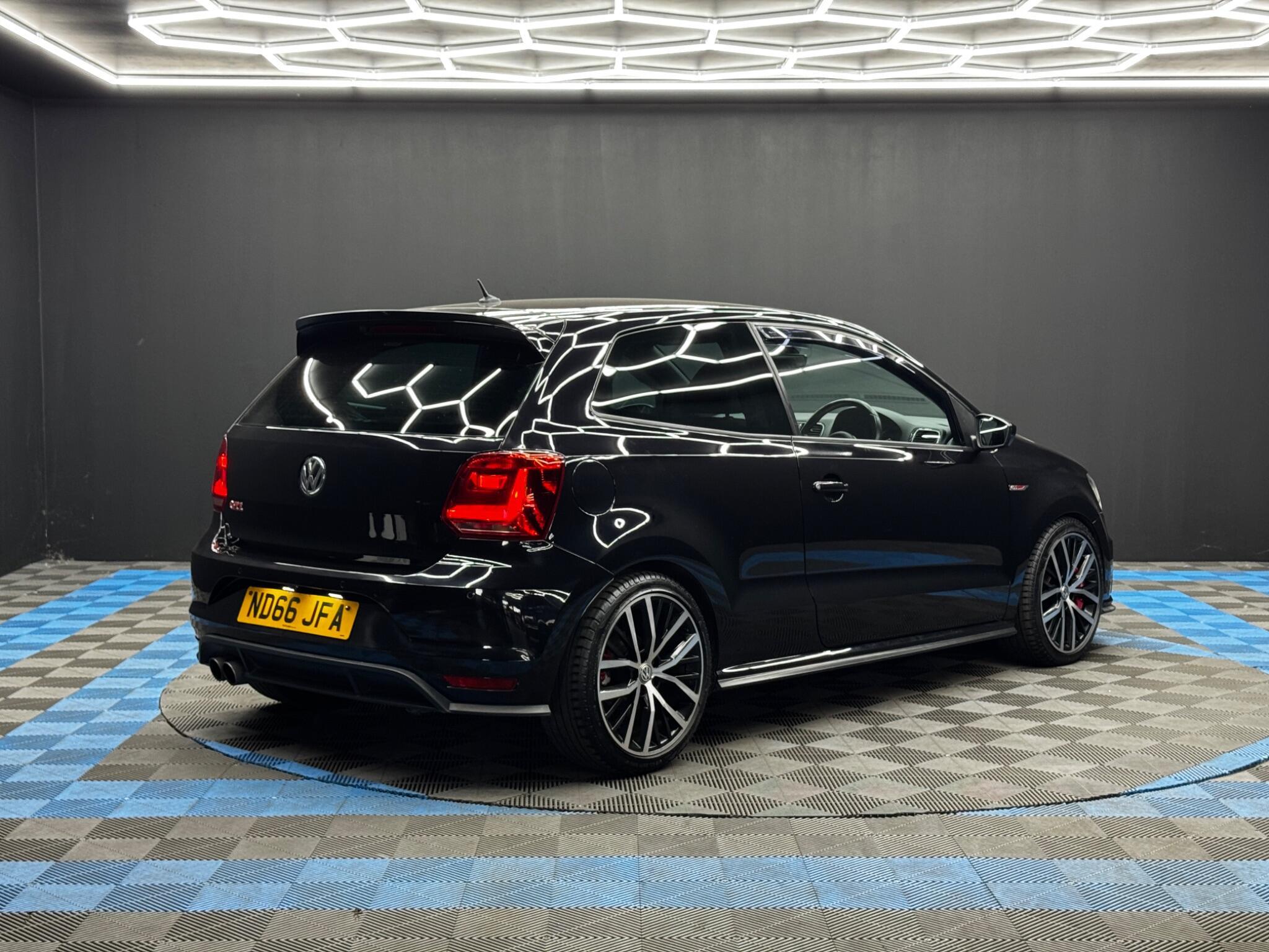 Volkswagen Polo - Image 5