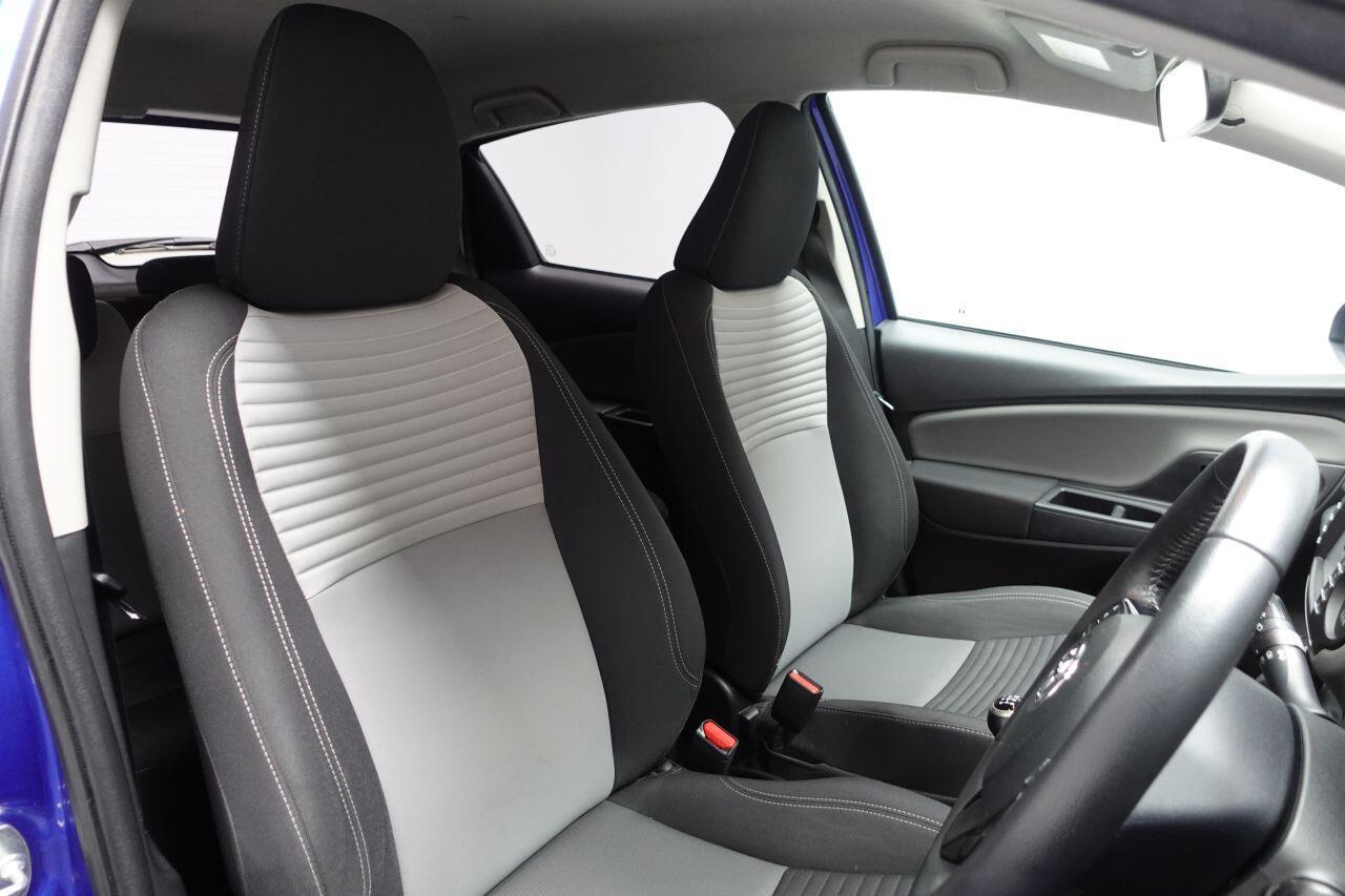 Toyota Yaris - Image 3