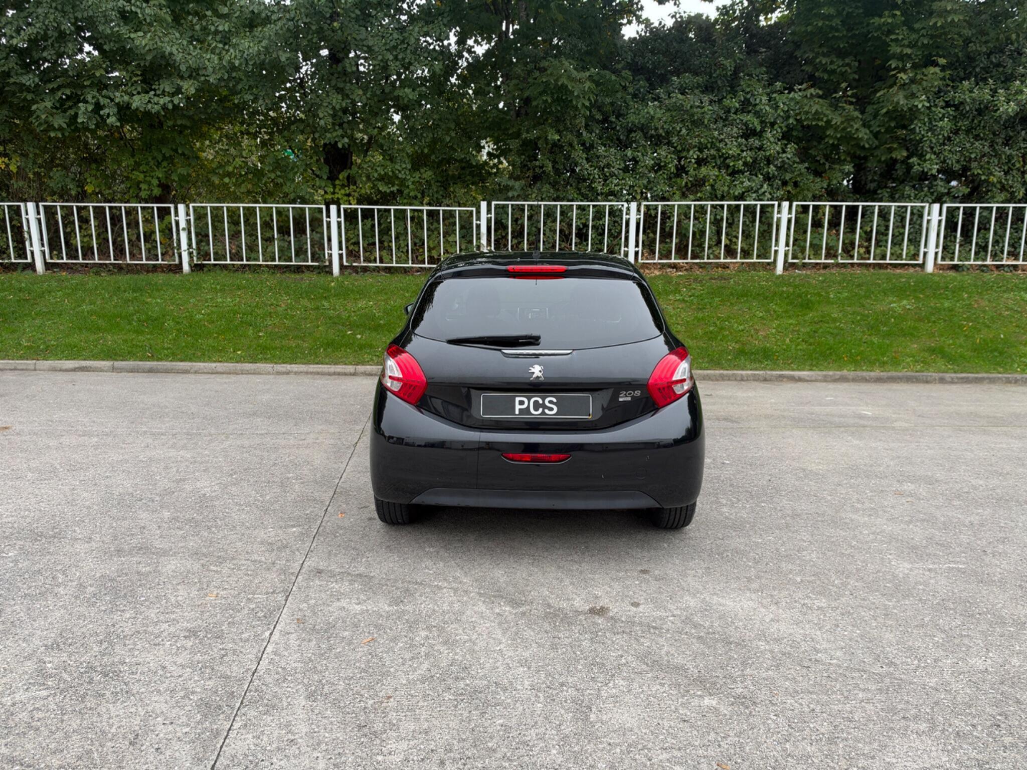 Peugeot 208 - Image 8