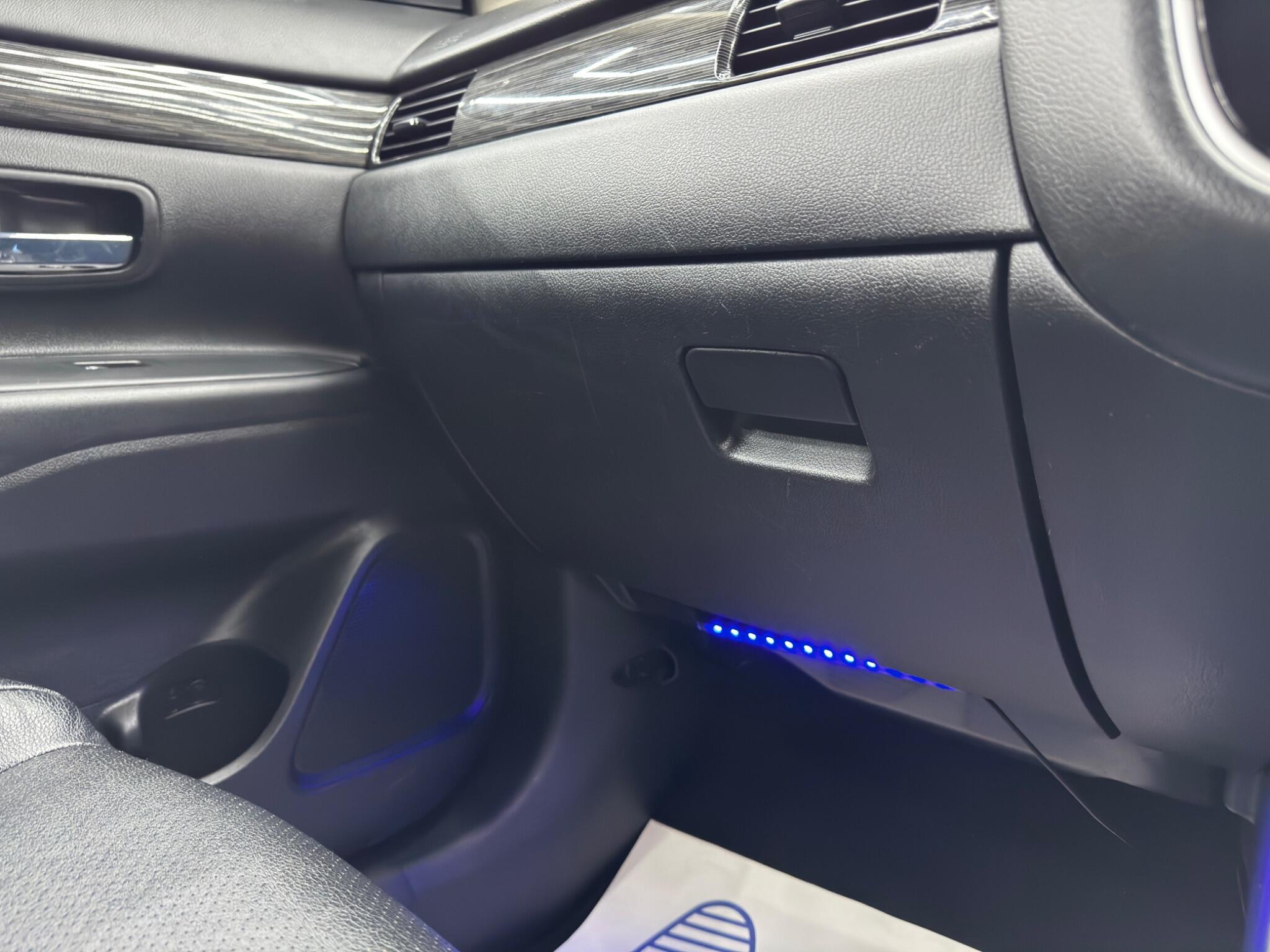 Mitsubishi Outlander - Image 32