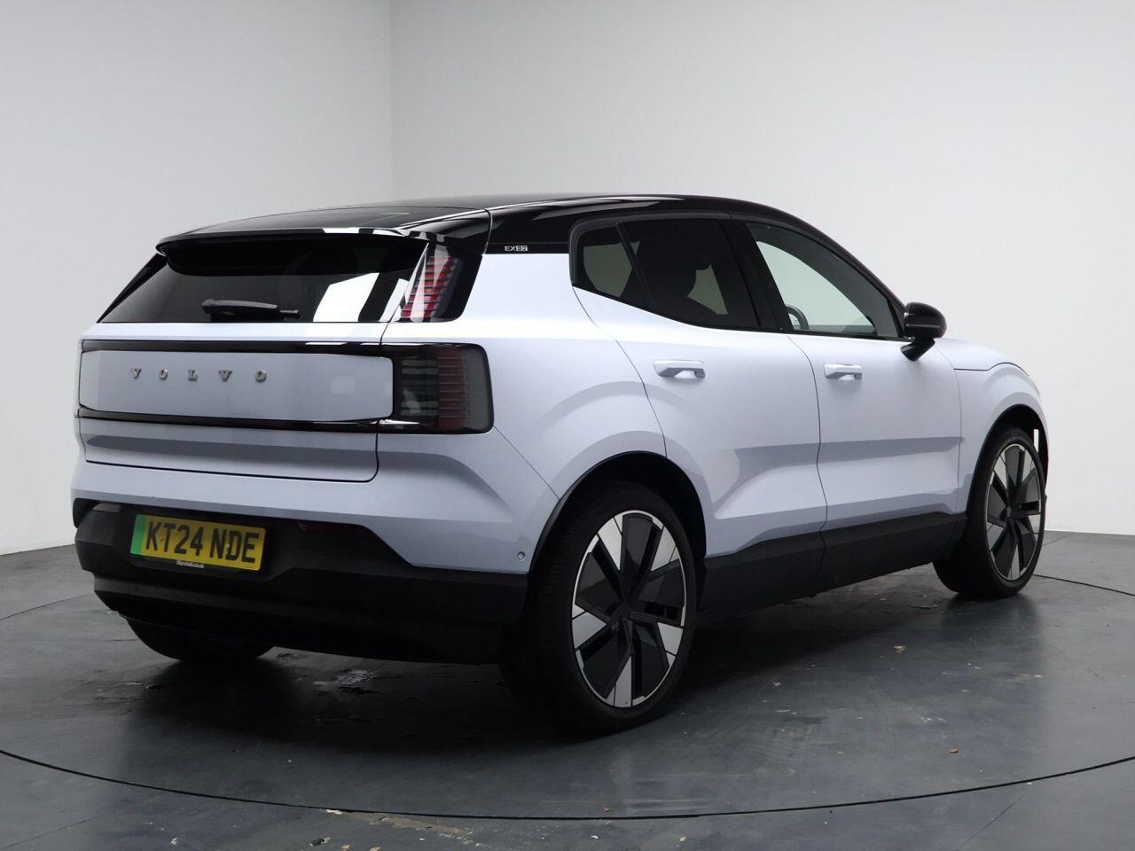 Volvo EX30 - Image 12