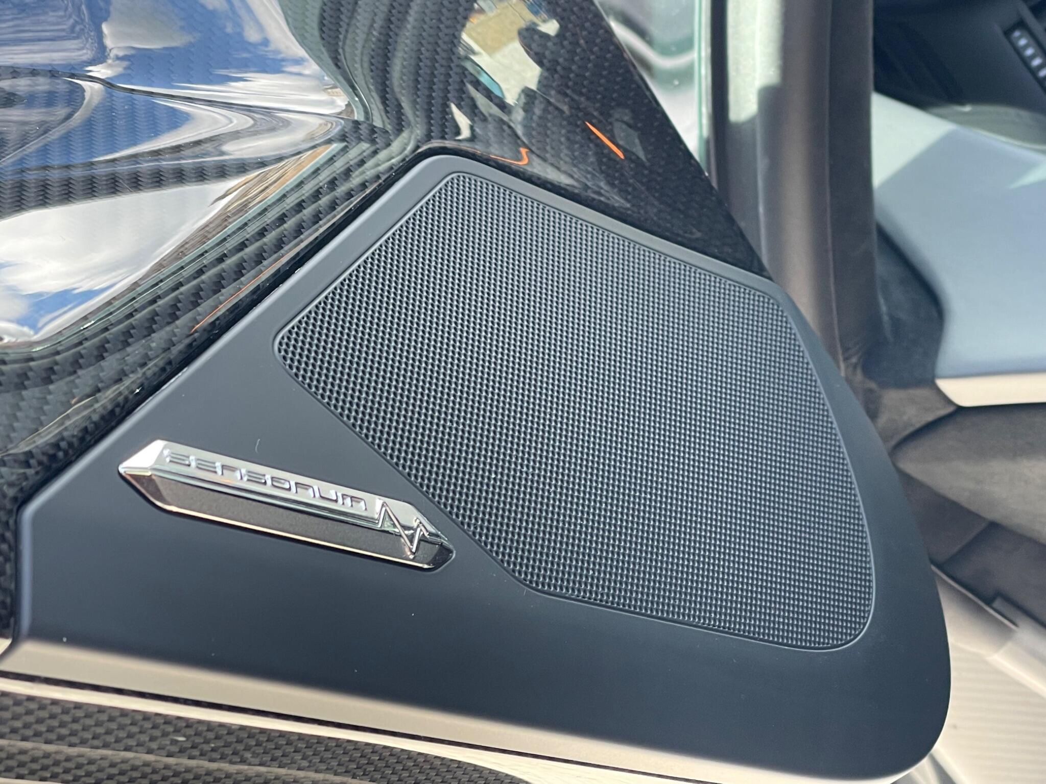 Lamborghini Aventador - Image 17