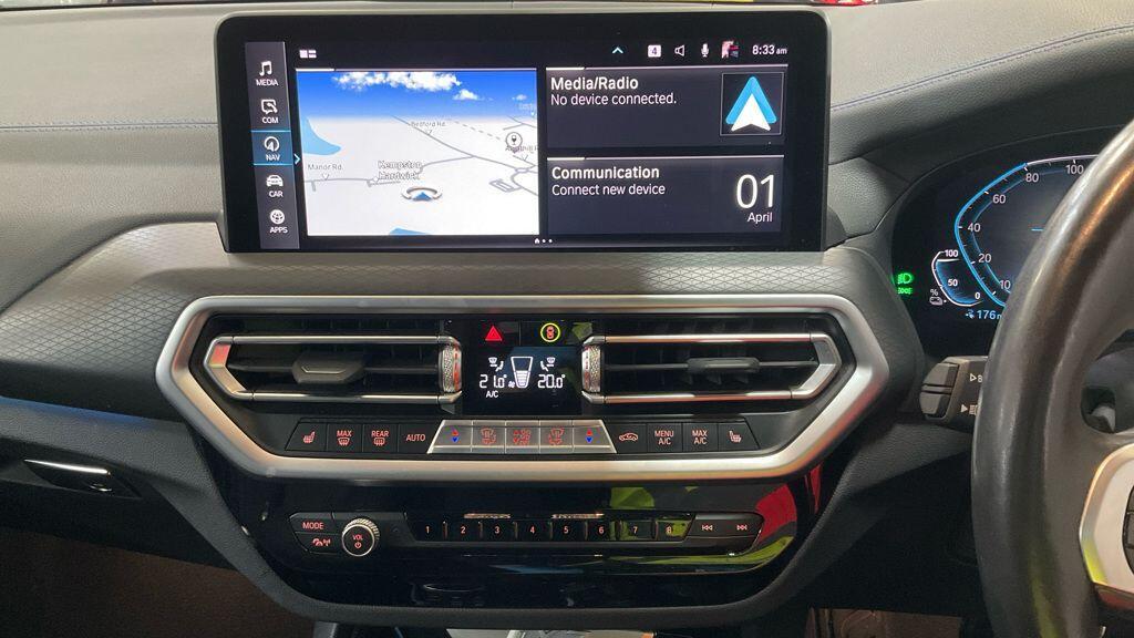 BMW iX3 - Image 3