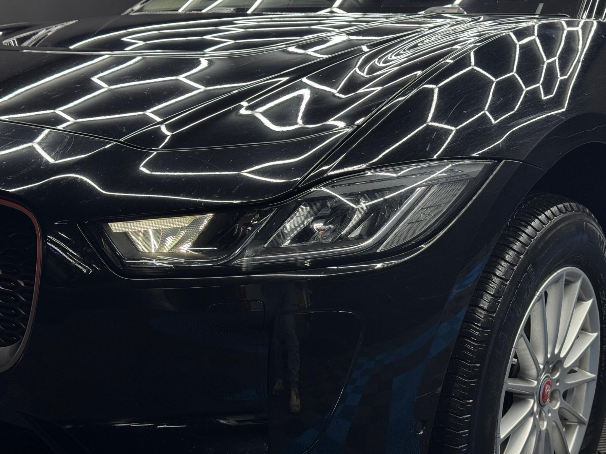 Jaguar I-Pace - Image 47