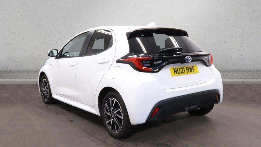 Toyota Yaris - Image 6