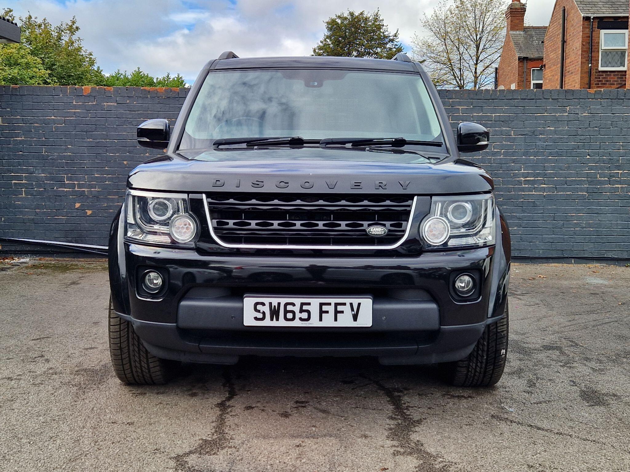 Land Rover DISCOVERY 4 - Image 17