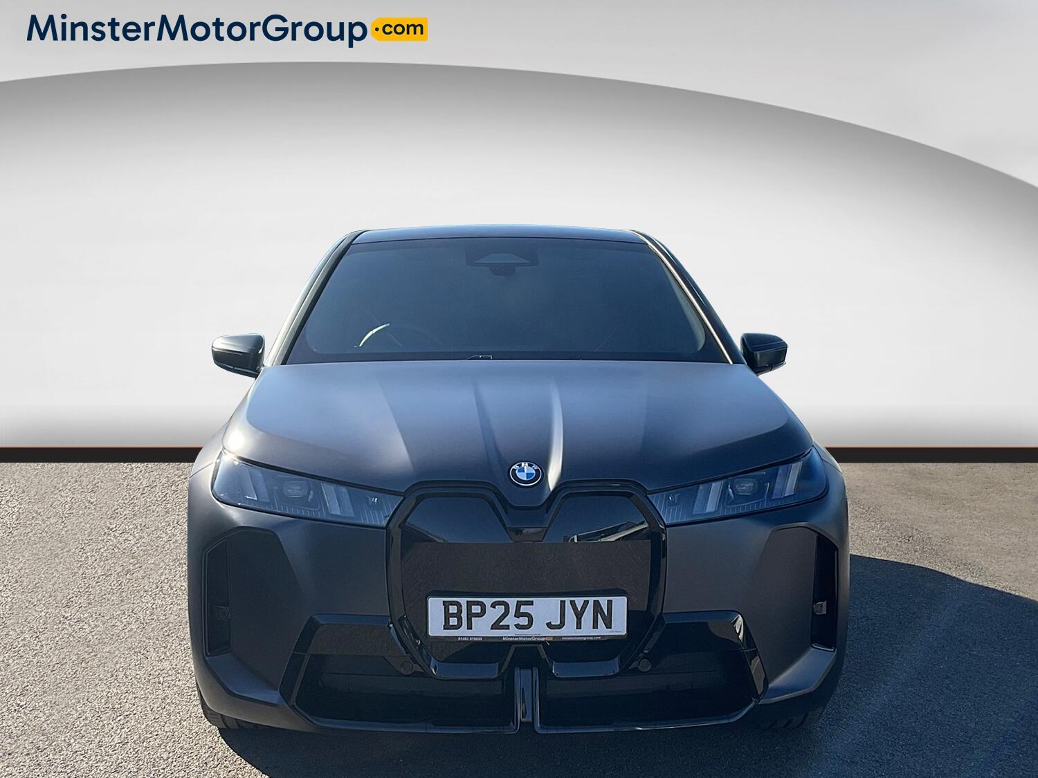 BMW IX - Image 5