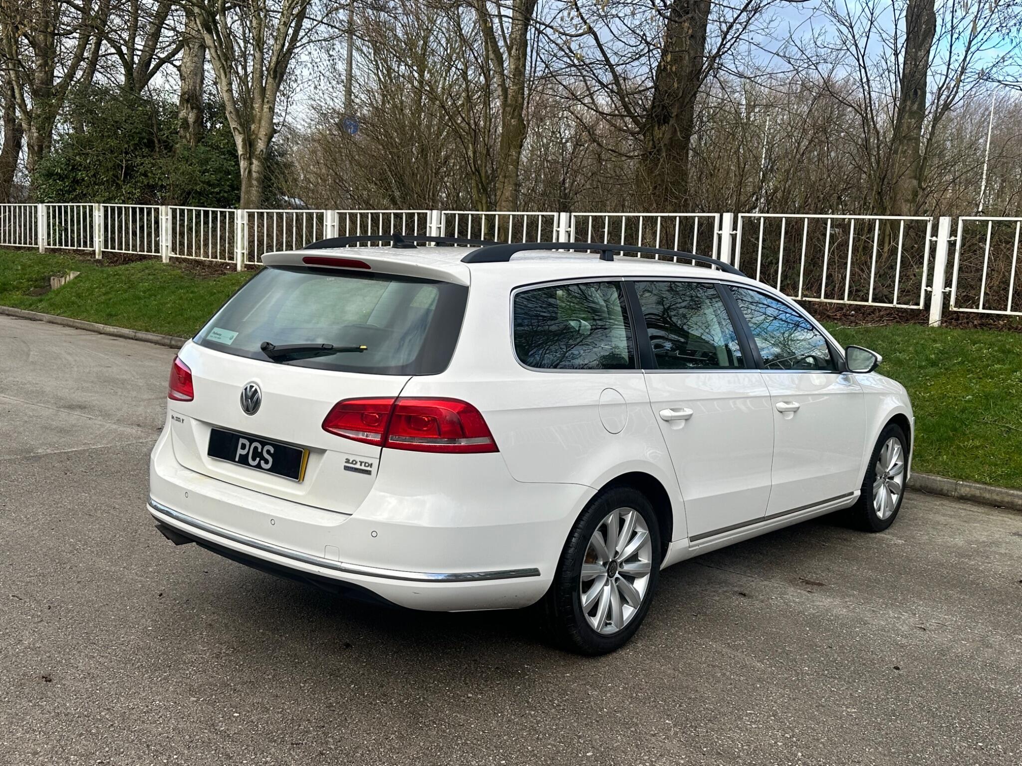 Volkswagen Passat - Image 18