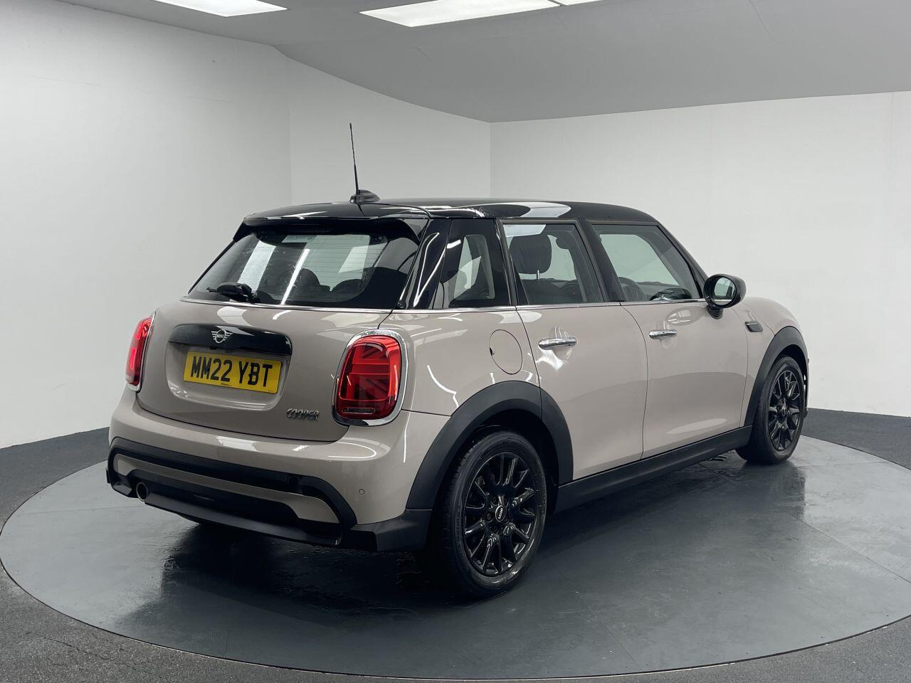 MINI Hatch - Image 18