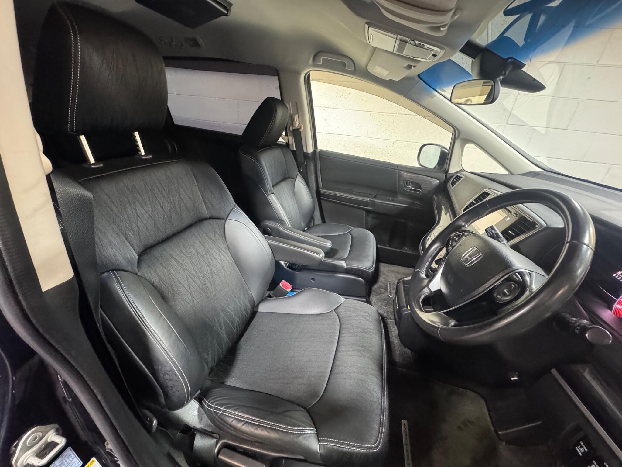 Honda Odyssey - Image 8