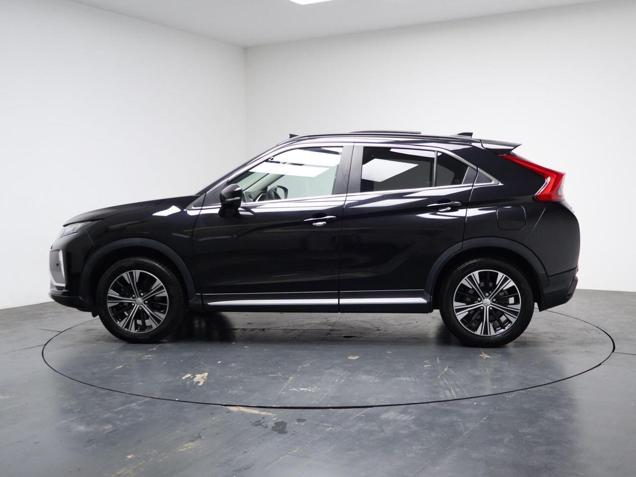 Mitsubishi Eclipse Cross - Image 8