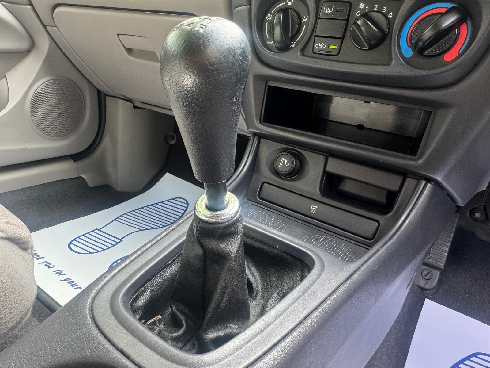 Nissan Almera - Image 54