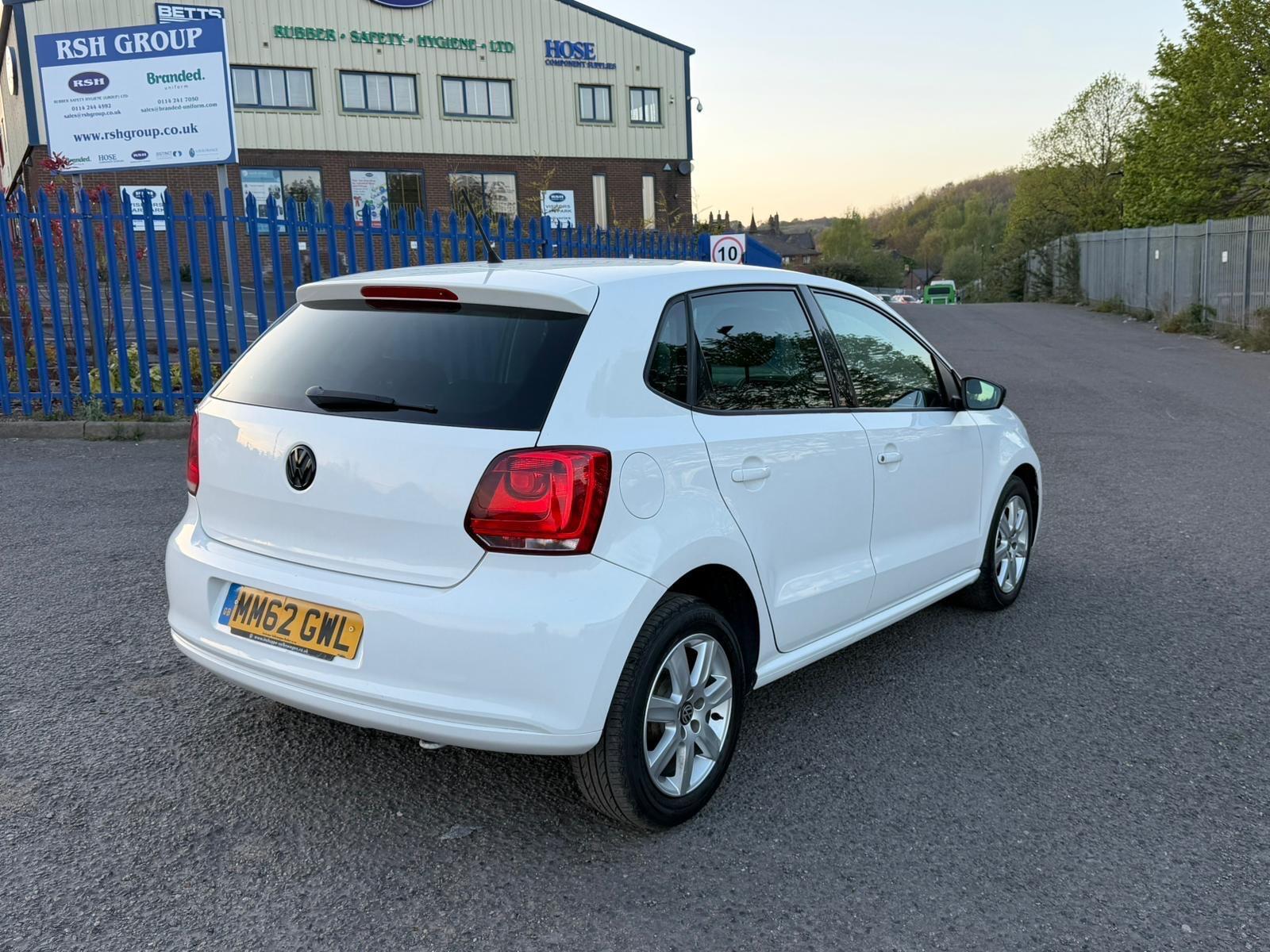 Volkswagen Polo - Image 14