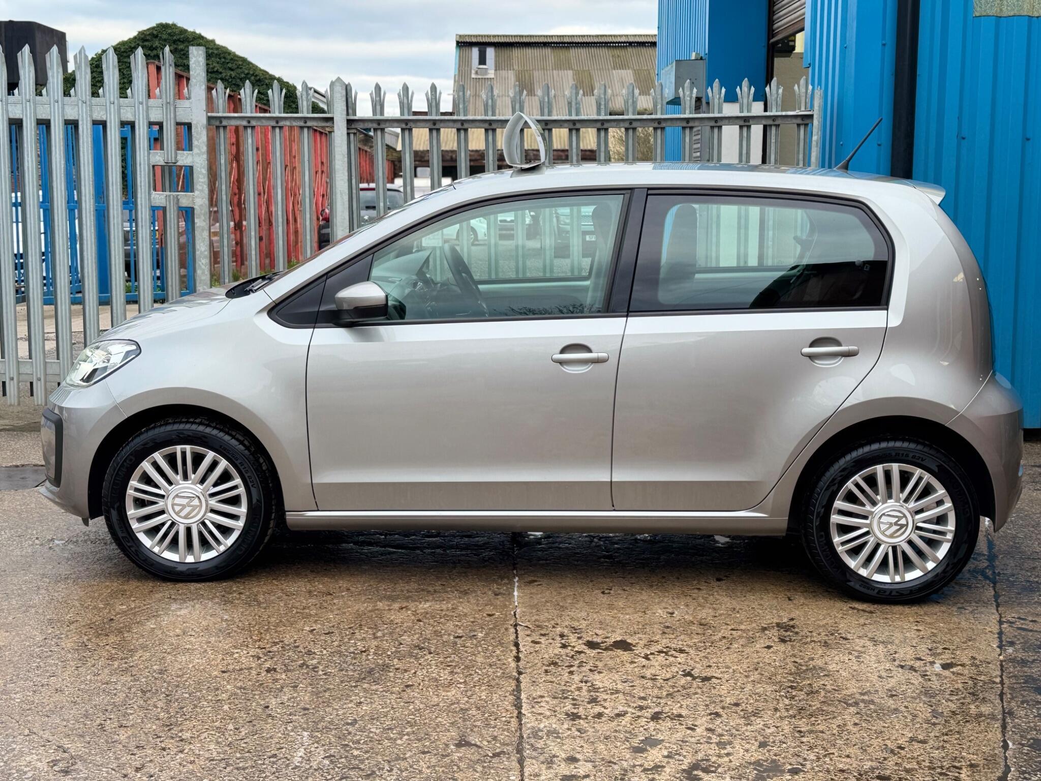 Volkswagen up! - Image 18