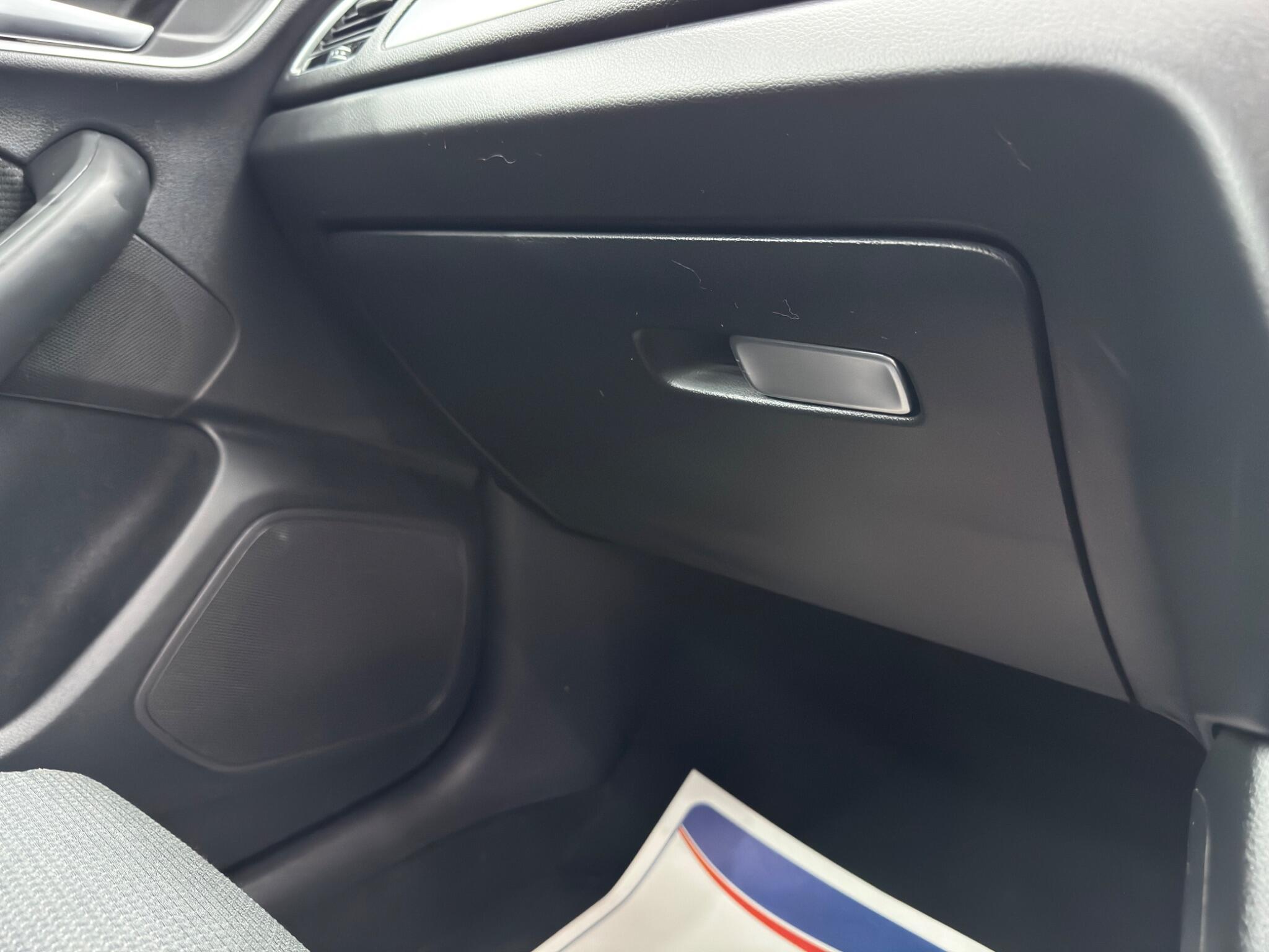Audi Q3 - Image 35