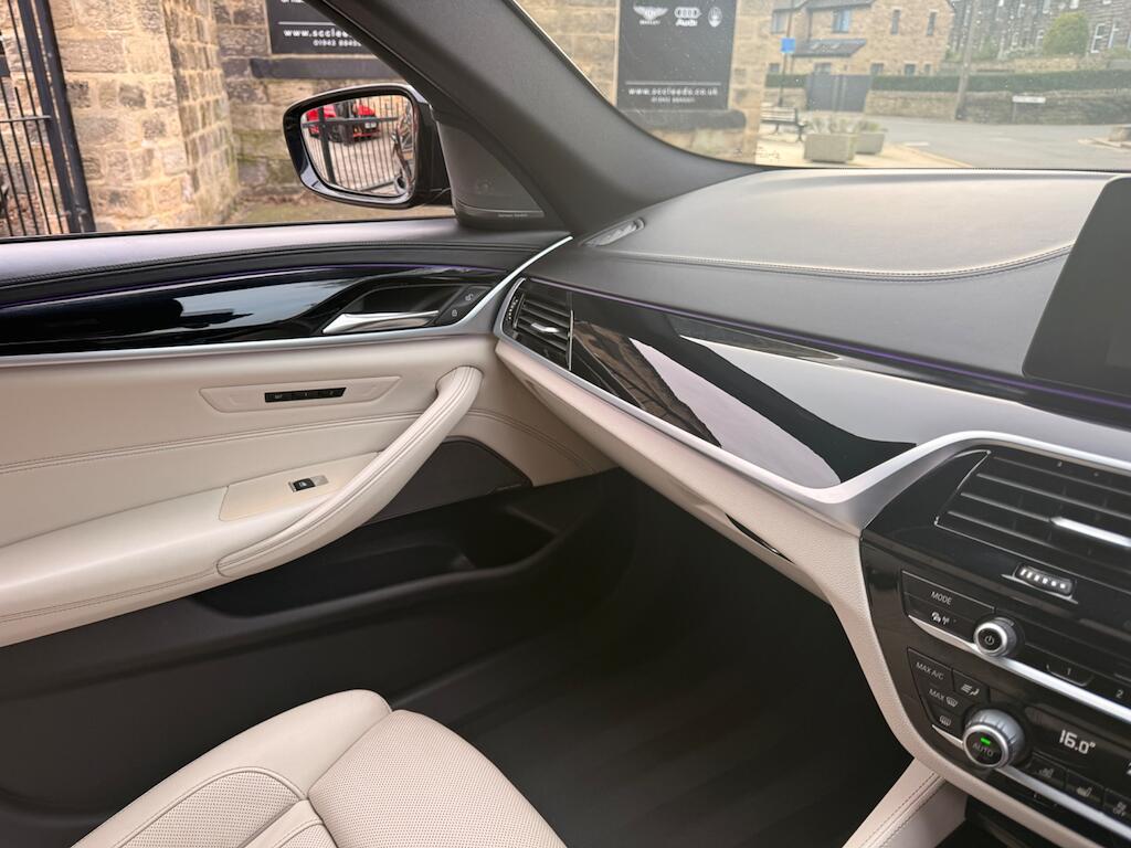 BMW 5 Series - Image 49