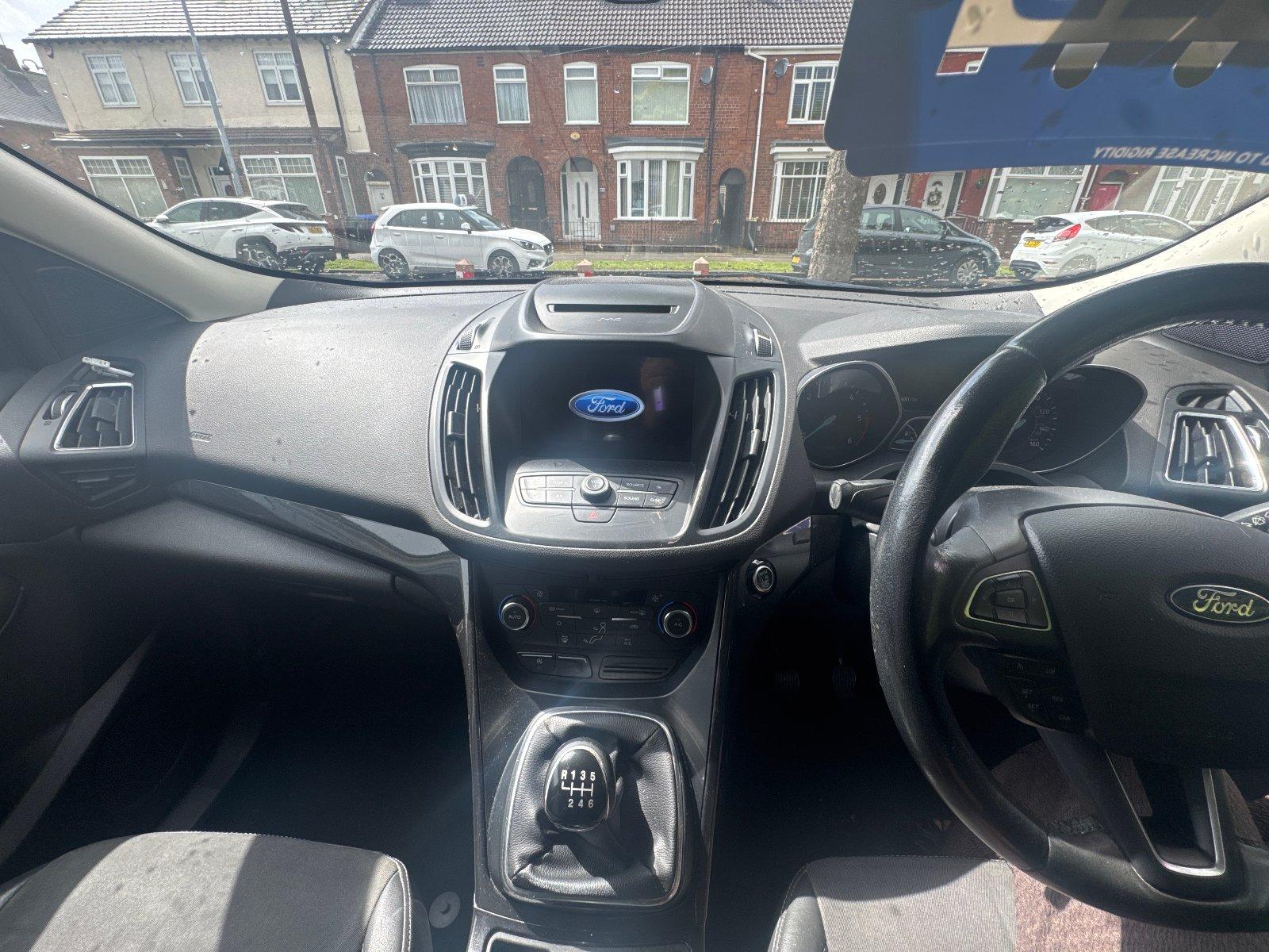 Ford Kuga - Image 5