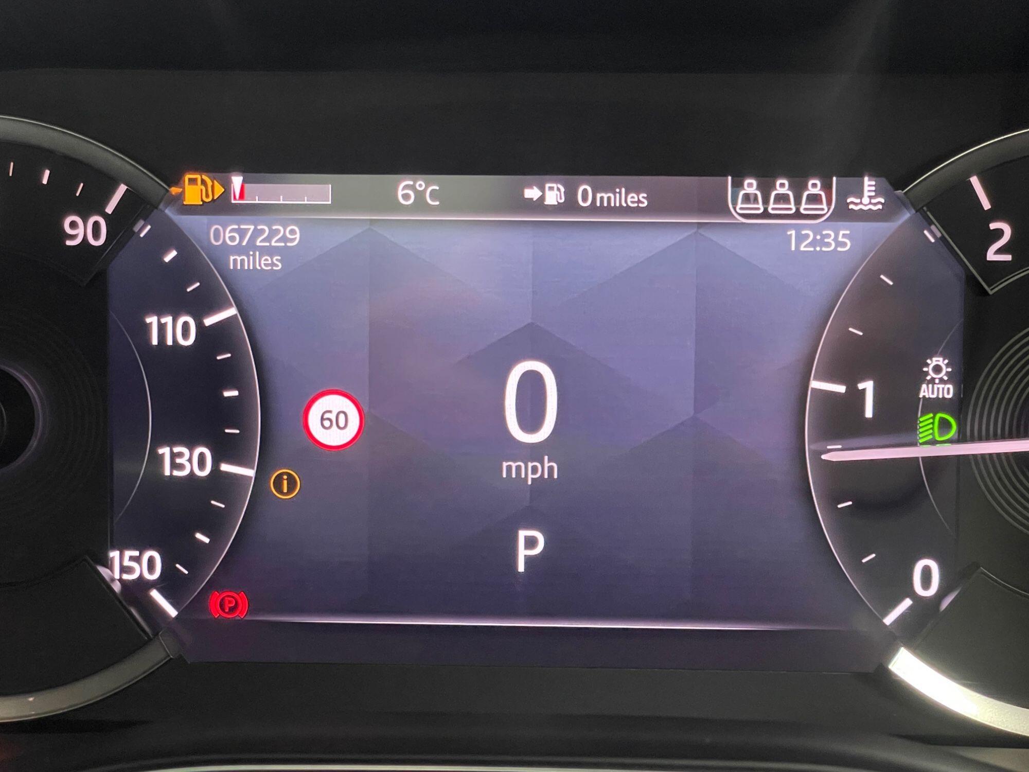 Jaguar F-Pace - Image 41