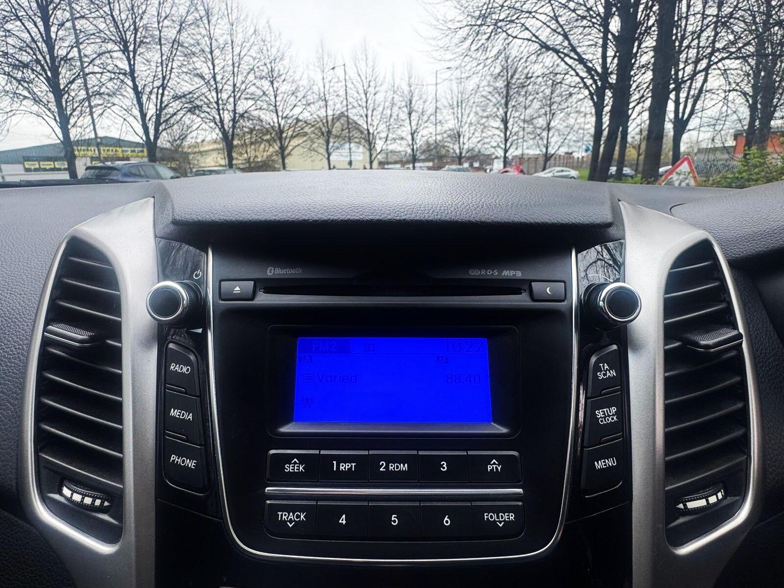 Hyundai i30 - Image 33